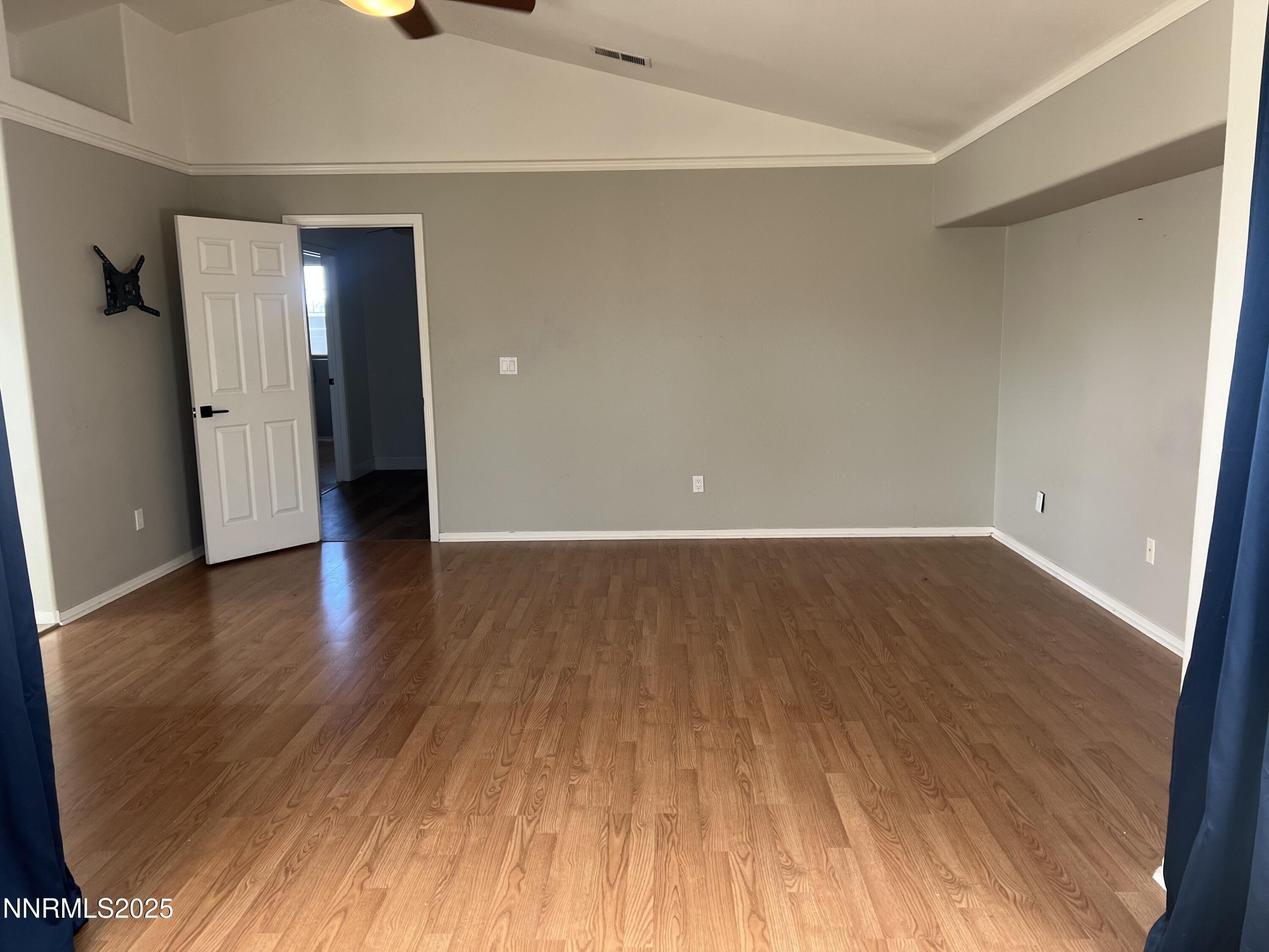 Sparks, Nevada, 89436, United States, 3 Bedrooms Bedrooms, ,3 BathroomsBathrooms,Residential,For Sale,1992114