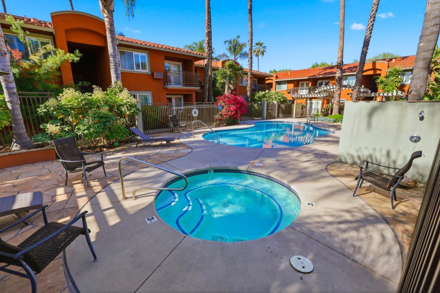 Santa Clara, California, 95050, United States, 2 Bedrooms Bedrooms, ,3 BathroomsBathrooms,Residential,For Sale,1989026