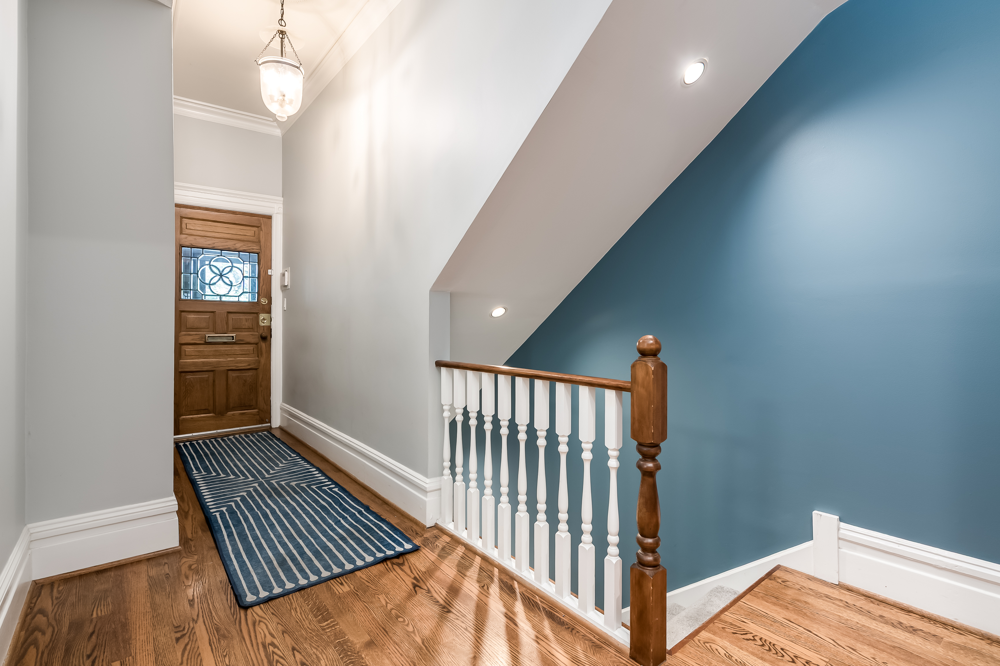  Beautiful Duplex Down, Three Bedroom Condo in a Historic East Lakeview Greystone - 物件實景
