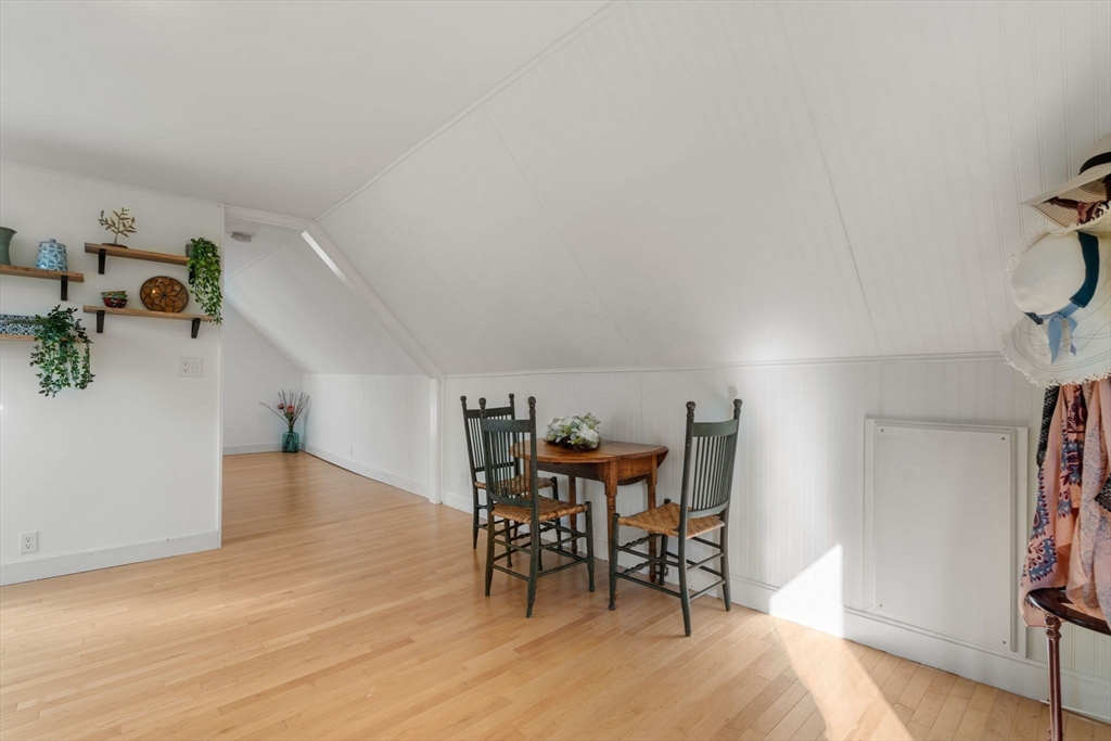 Somerville, Massachusetts, 02145, United States, 5 Bedrooms Bedrooms, ,3 BathroomsBathrooms,Residential,For Sale,1818195