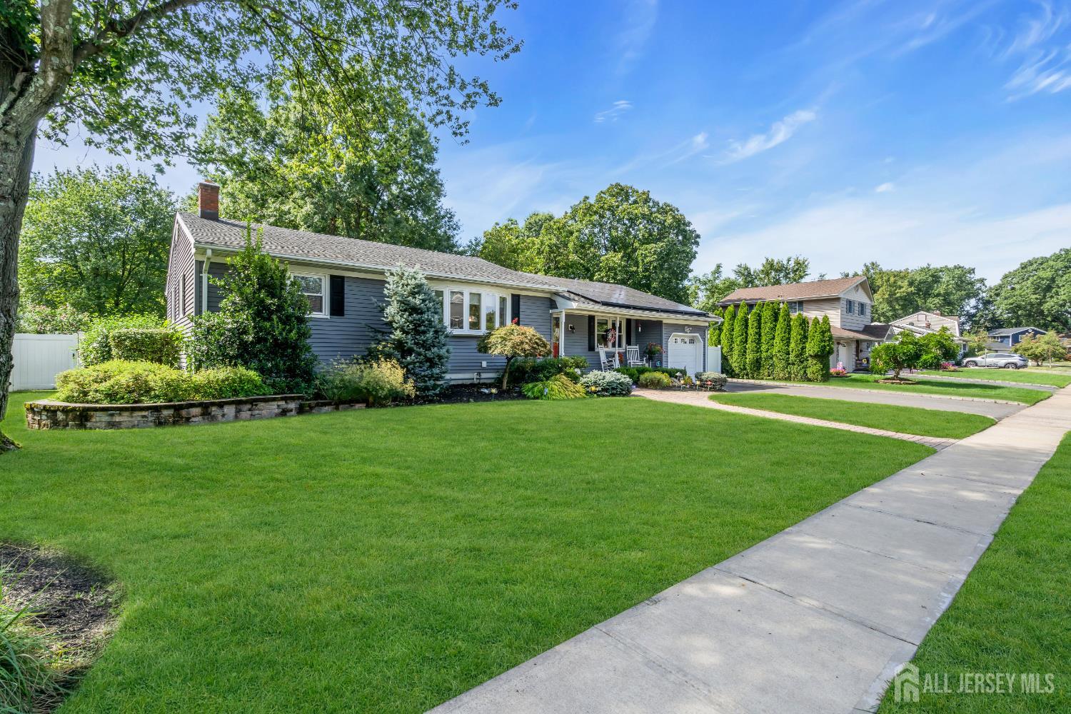 South Plainfield, New Jersey, 07080, United States, 3 Bedrooms Bedrooms, ,3 BathroomsBathrooms,Residential,For Sale,1939790