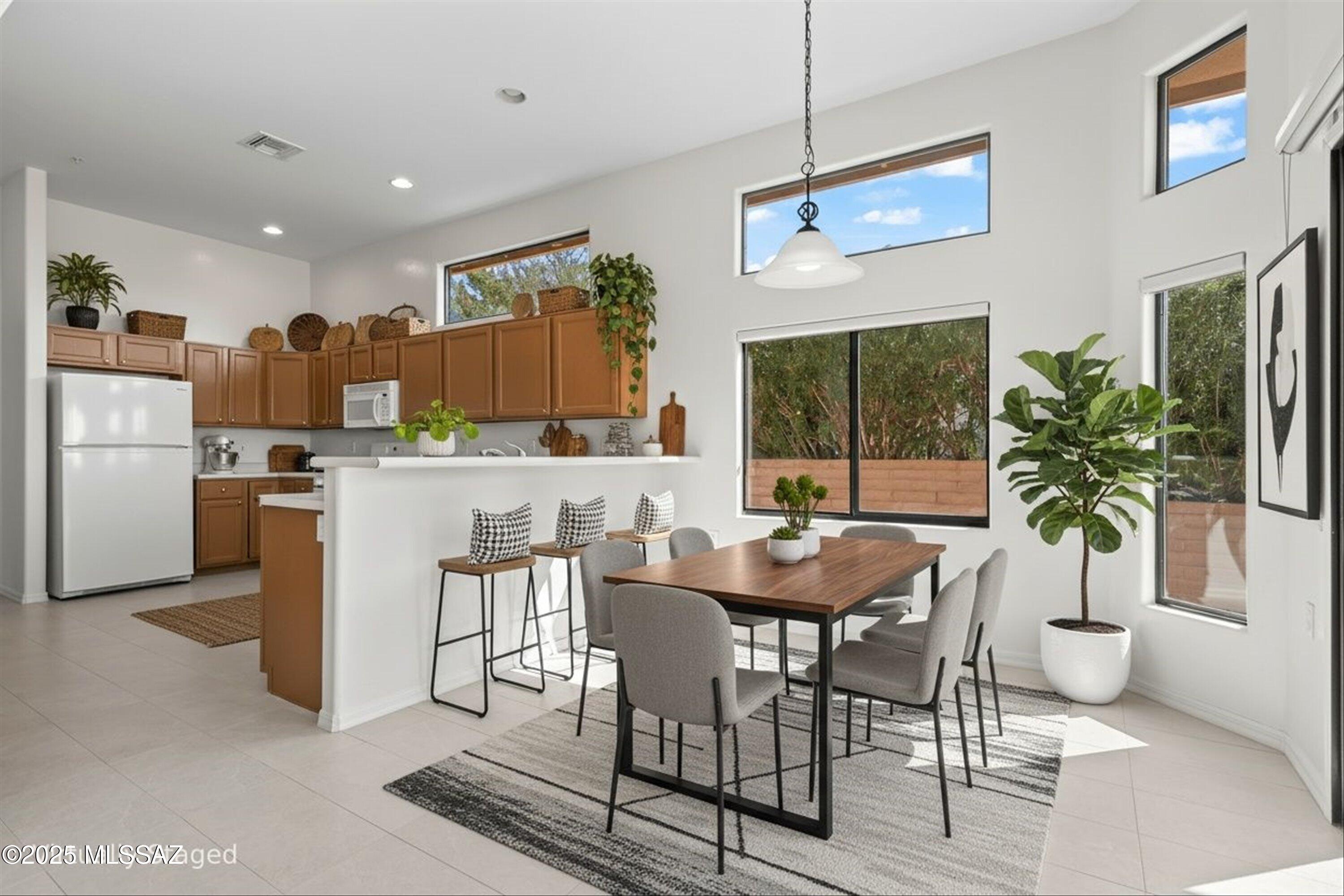 Green Valley, Arizona, 85614, United States, 2 Bedrooms Bedrooms, ,3 BathroomsBathrooms,Residential,For Sale,1971265