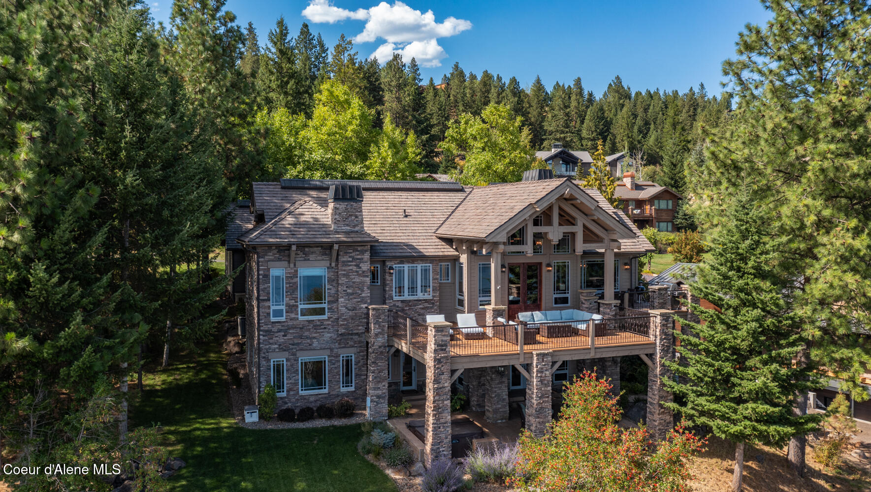 Coeur d'Alene, Idaho, 83814, United States, 4 Bedrooms Bedrooms, ,4 BathroomsBathrooms,Residential,For Sale,1909432