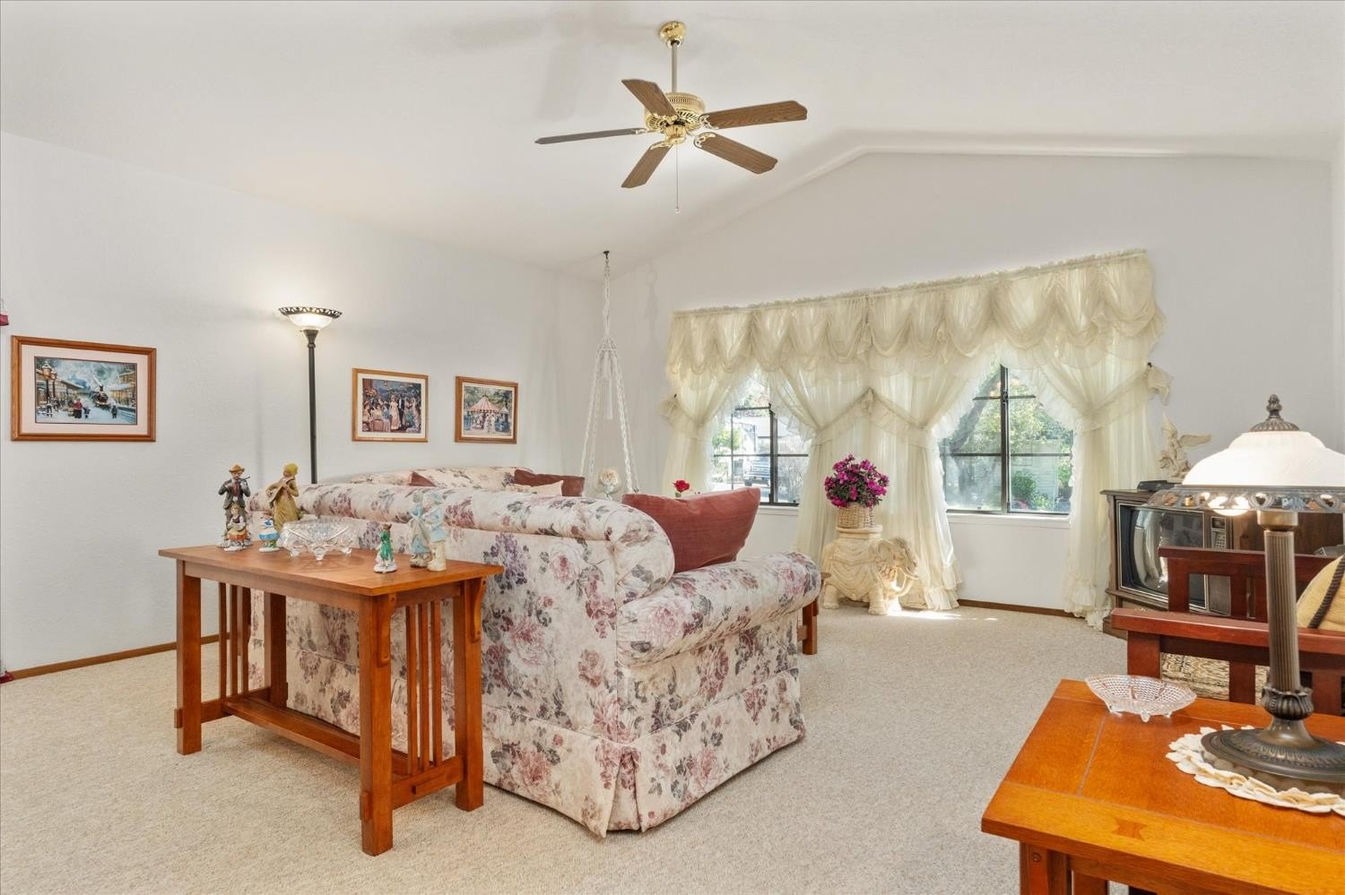 Angels Camp, California, 95222, United States, 3 Bedrooms Bedrooms, ,2 BathroomsBathrooms,Residential,For Sale,1881530