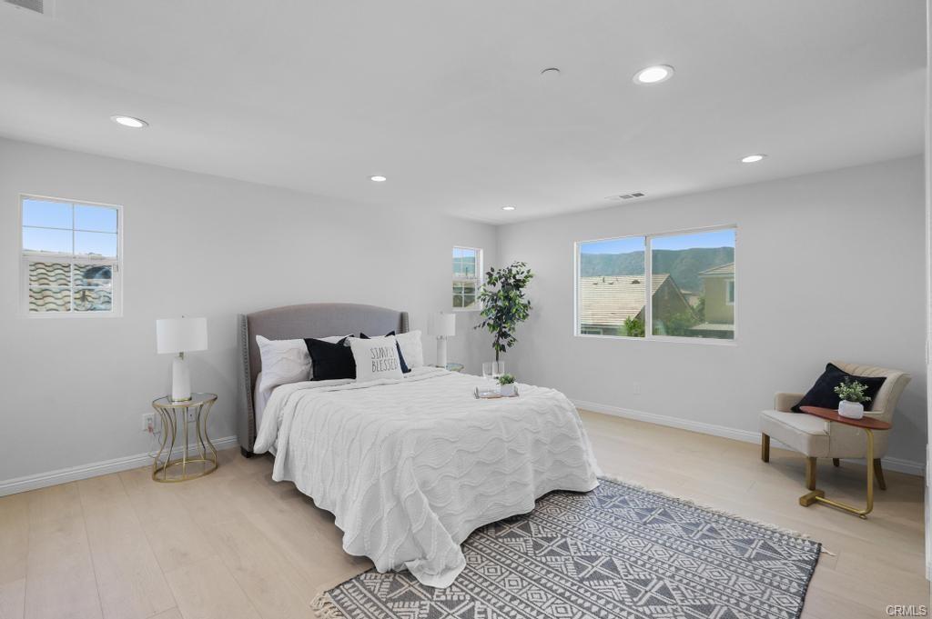 Lake Elsinore, California, 92530, United States, 4 Bedrooms Bedrooms, ,3 BathroomsBathrooms,Residential,For Sale,1942705