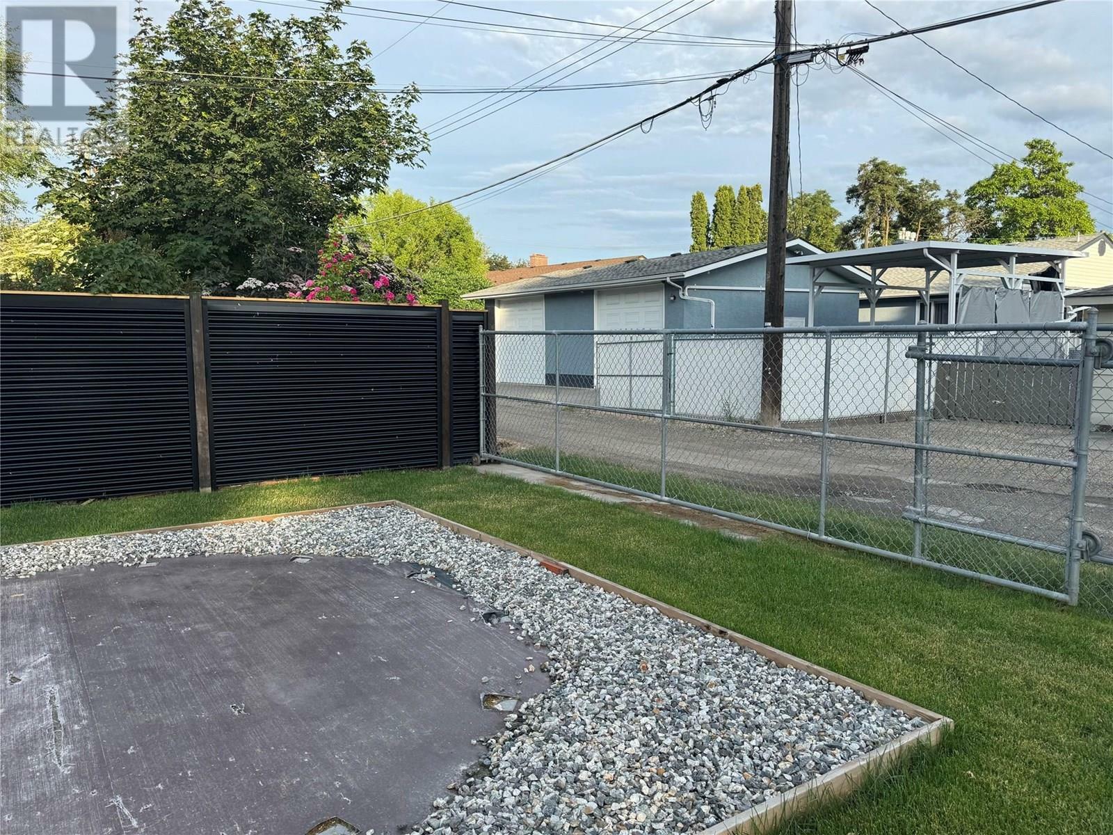 VERNON, British Columbia, V1T 1X5, CA, 2 Bedrooms Bedrooms, ,1 BathroomBathrooms,Residential,For Sale,1837289