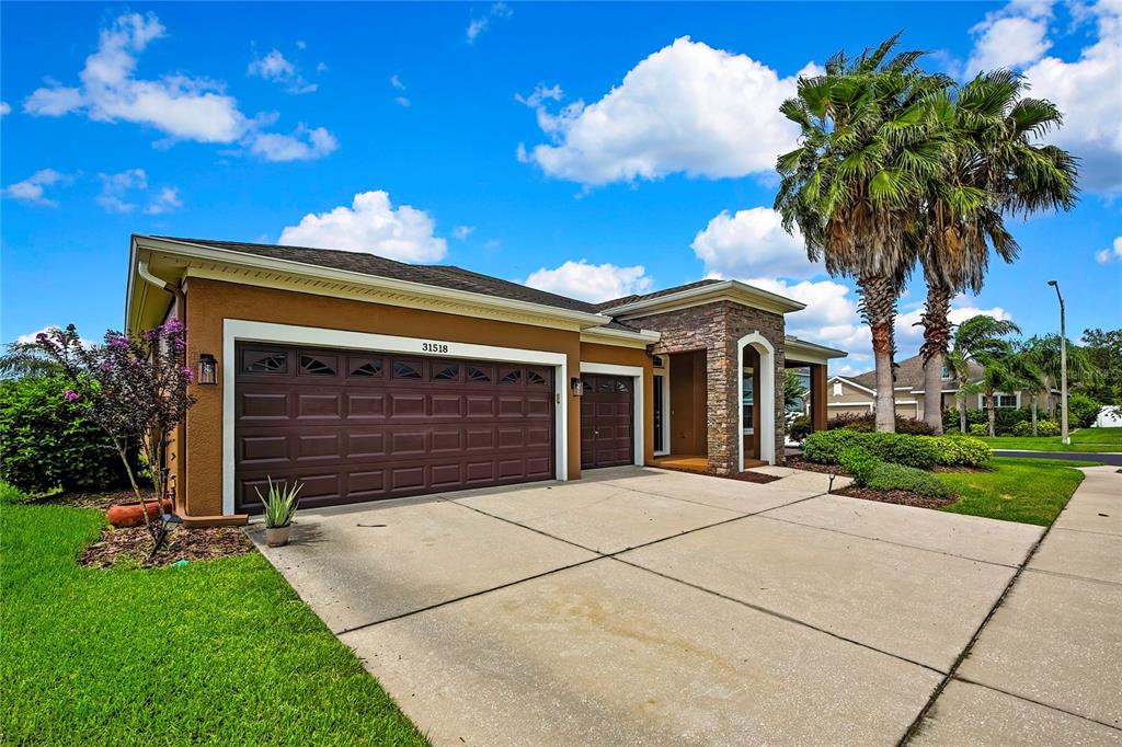 Wesley Chapel, Florida, 33543, United States, 4 Bedrooms Bedrooms, ,2 BathroomsBathrooms,Residential,For Sale,1943150