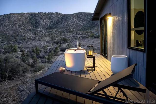 Pioneertown, California, 92268, United States, 2 Bedrooms Bedrooms, ,2 BathroomsBathrooms,Residential,For Sale,1990381