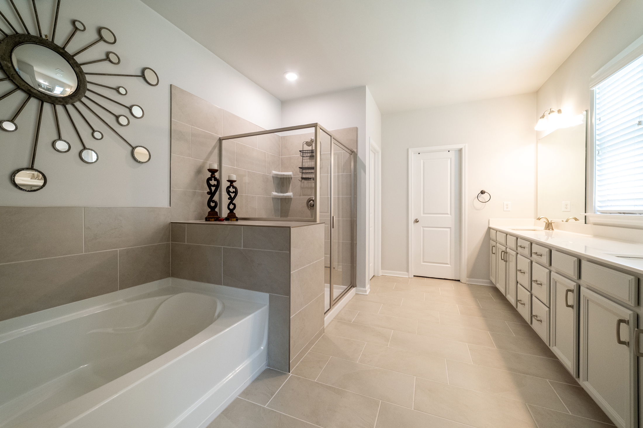  Fantastic Newer Construction Home in Bedford Estates - 物件實景