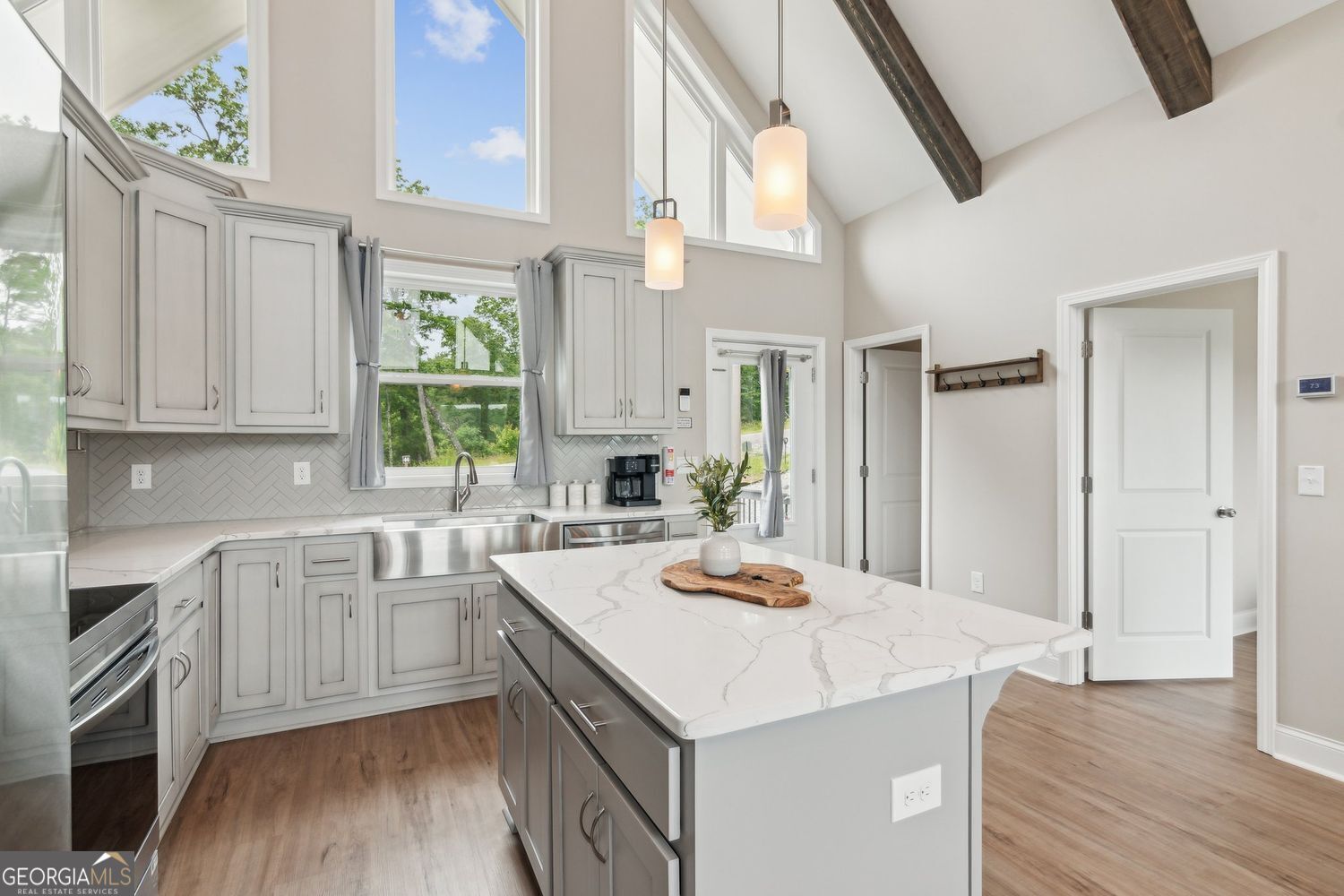 Ellijay, Georgia, 30540, United States, 3 Bedrooms Bedrooms, ,3 BathroomsBathrooms,Residential,For Sale,1858970