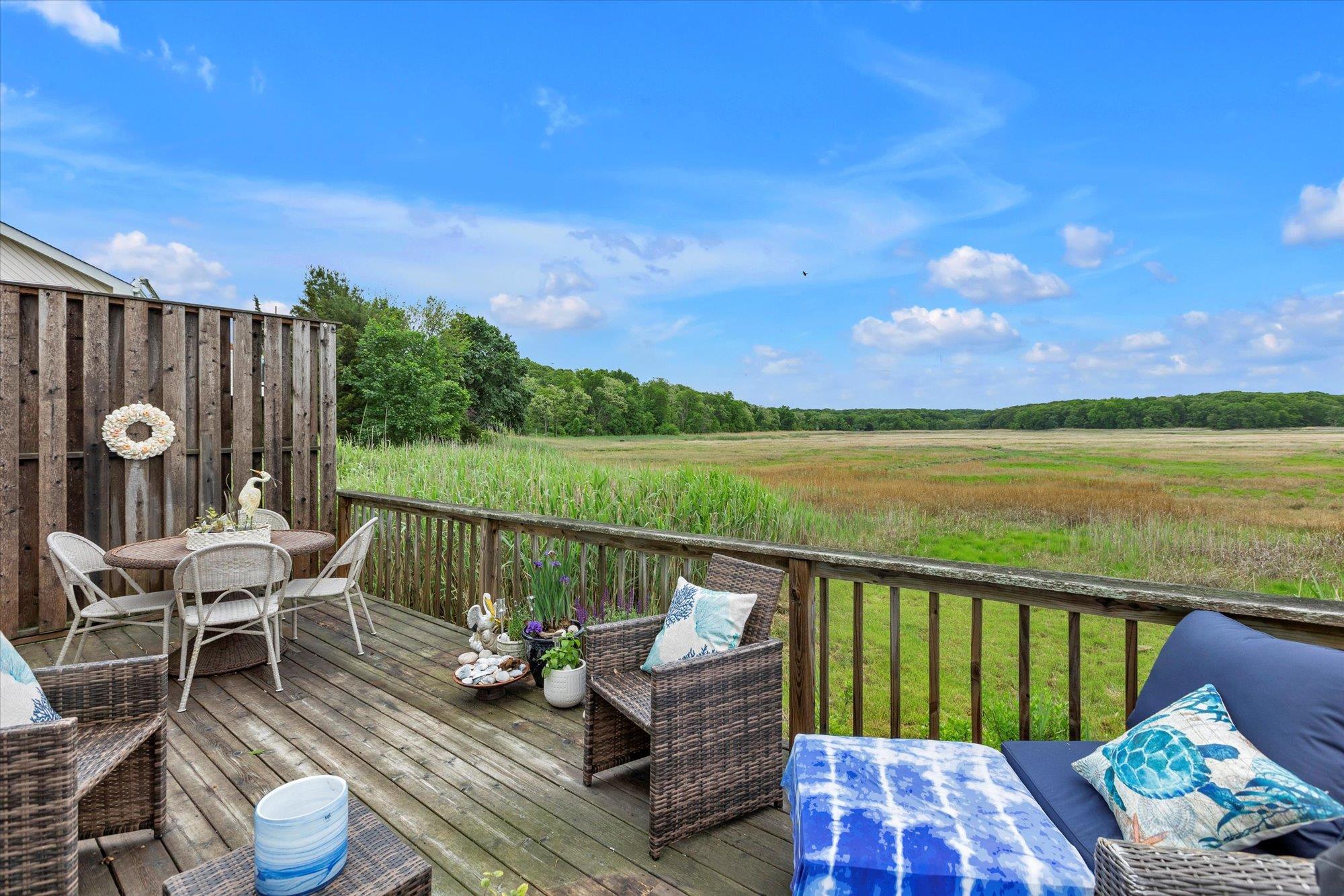 Northport, New York, 11768, United States, 2 Bedrooms Bedrooms, ,1 BathroomBathrooms,Residential,For Sale,1828550
