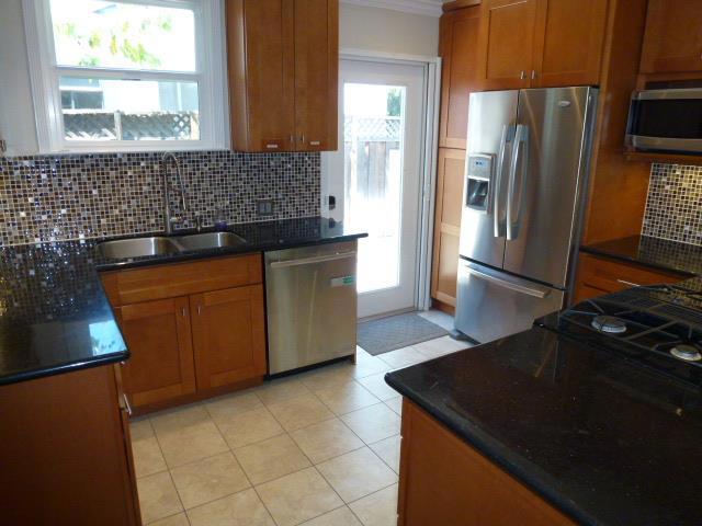 San Jose, California, 95110, United States, 2 Bedrooms Bedrooms, ,1 BathroomBathrooms,Residential,For Sale,1978054