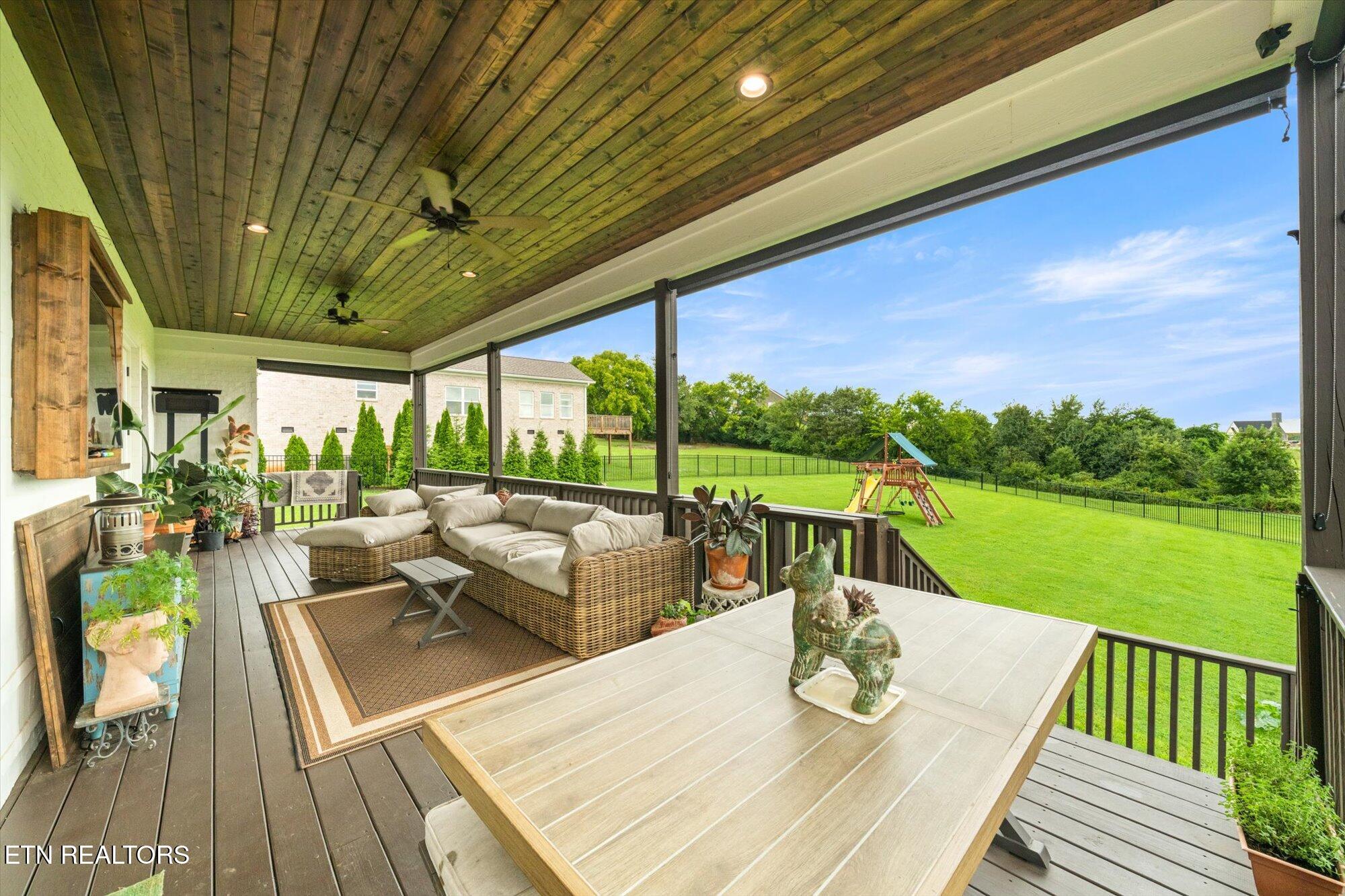 Knoxville, Tennessee, 37934, United States, 5 Bedrooms Bedrooms, ,4 BathroomsBathrooms,Residential,For Sale,1914277