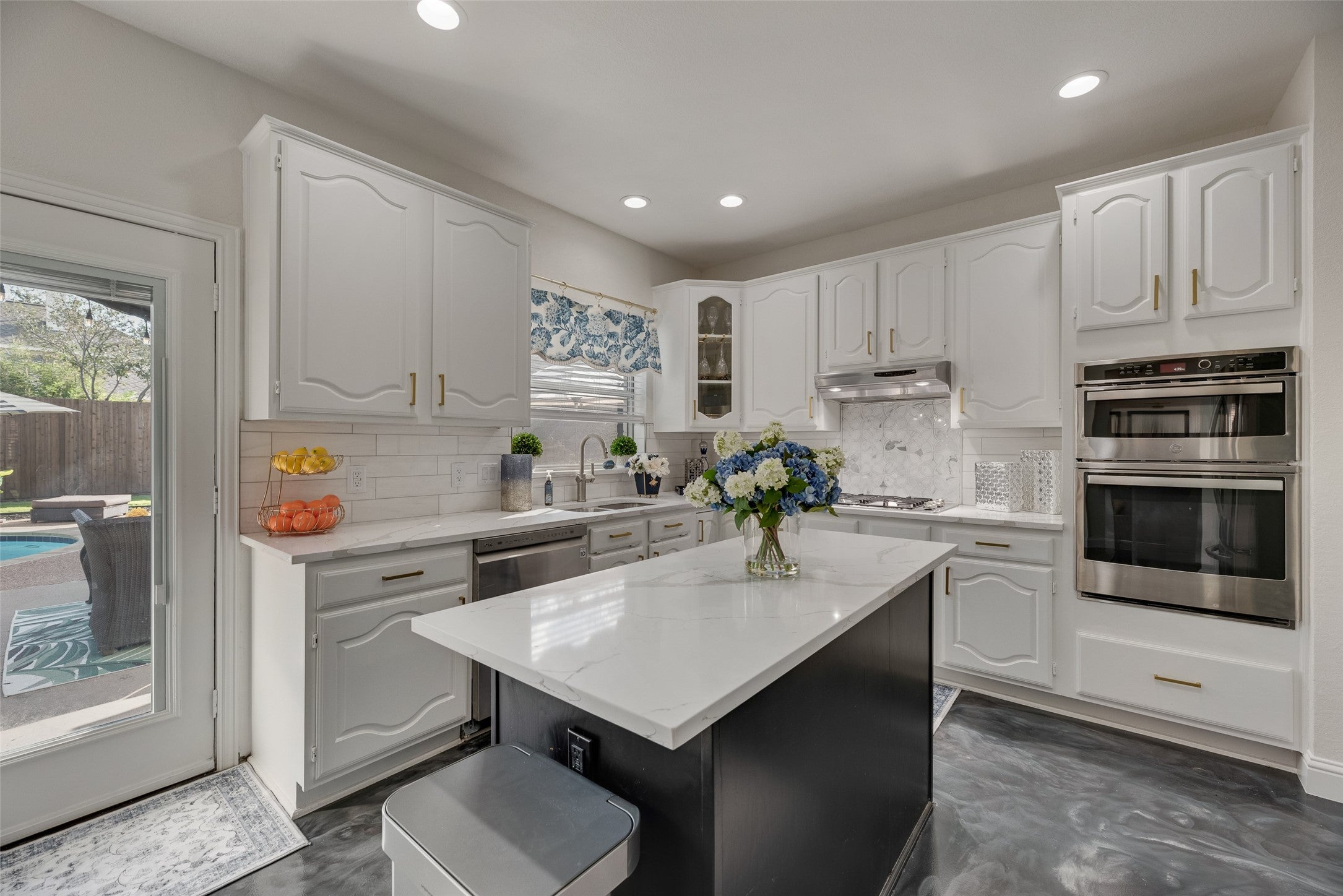 Keller, Texas, 76248, United States, 4 Bedrooms Bedrooms, ,3 BathroomsBathrooms,Residential,For Sale,1977513