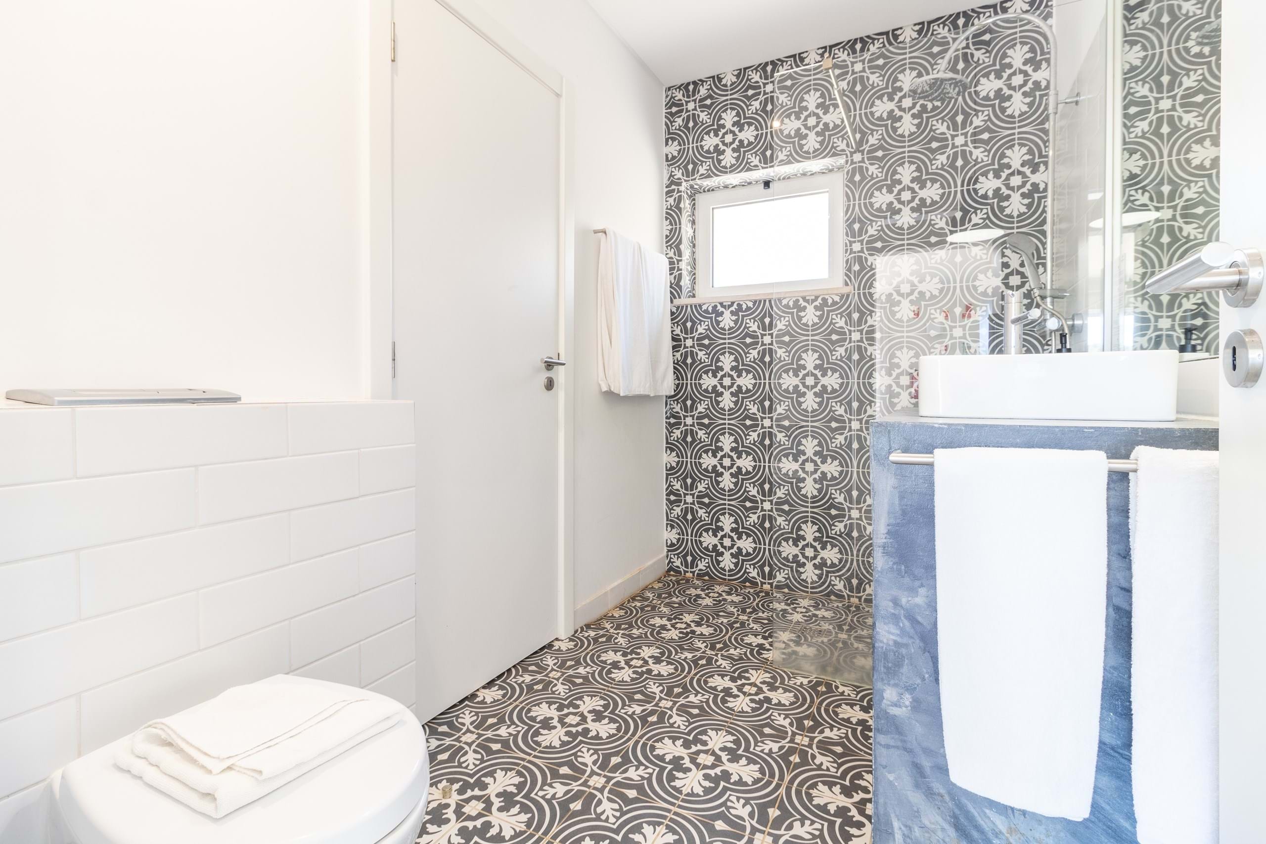 Lagoa, Faro, 8400-080, PT, 2 Bedrooms Bedrooms, ,2 BathroomsBathrooms,Residential,For Sale,1699822