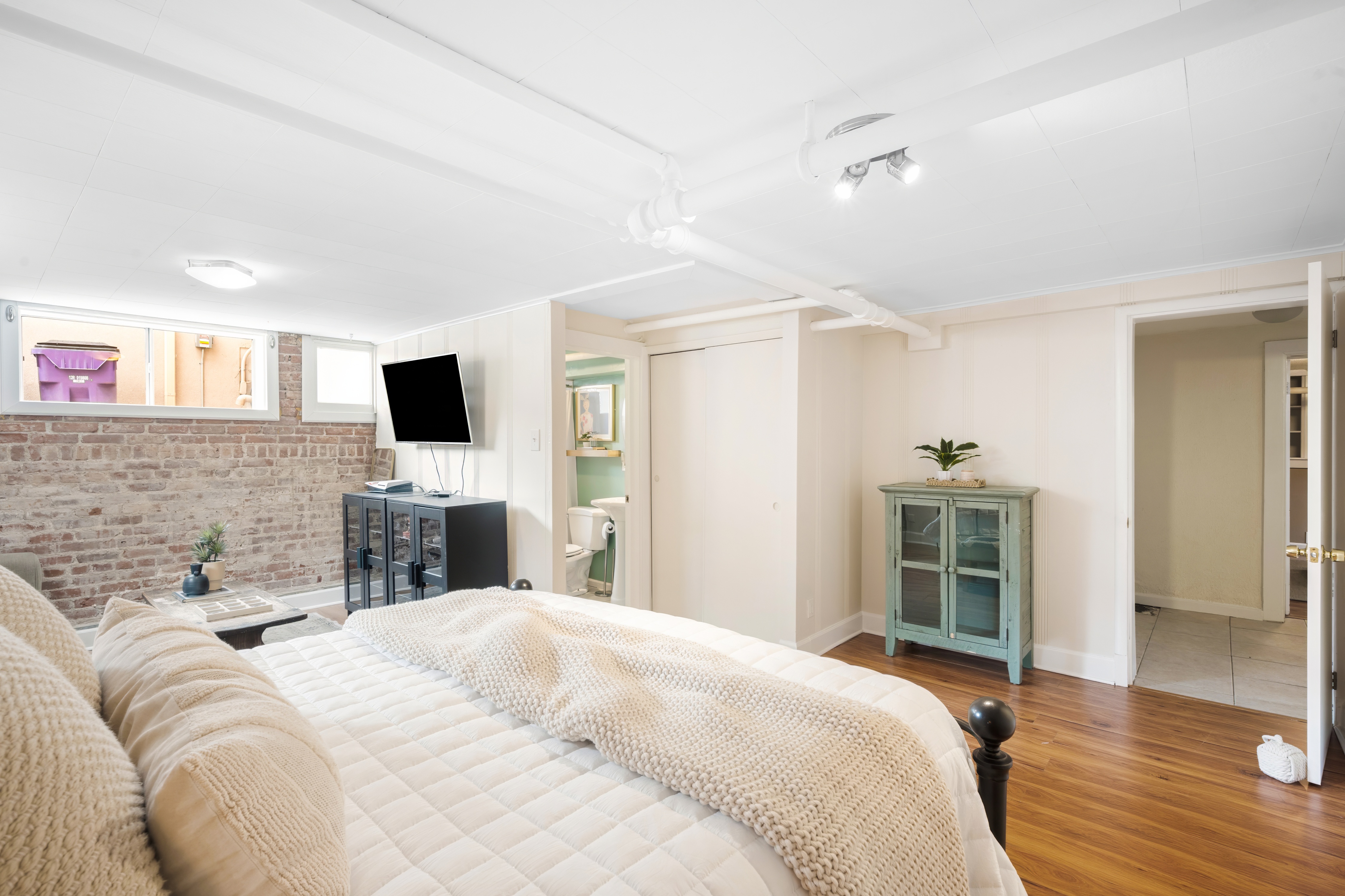  From the moment you arrive, this home leaves an impression - 物件實景