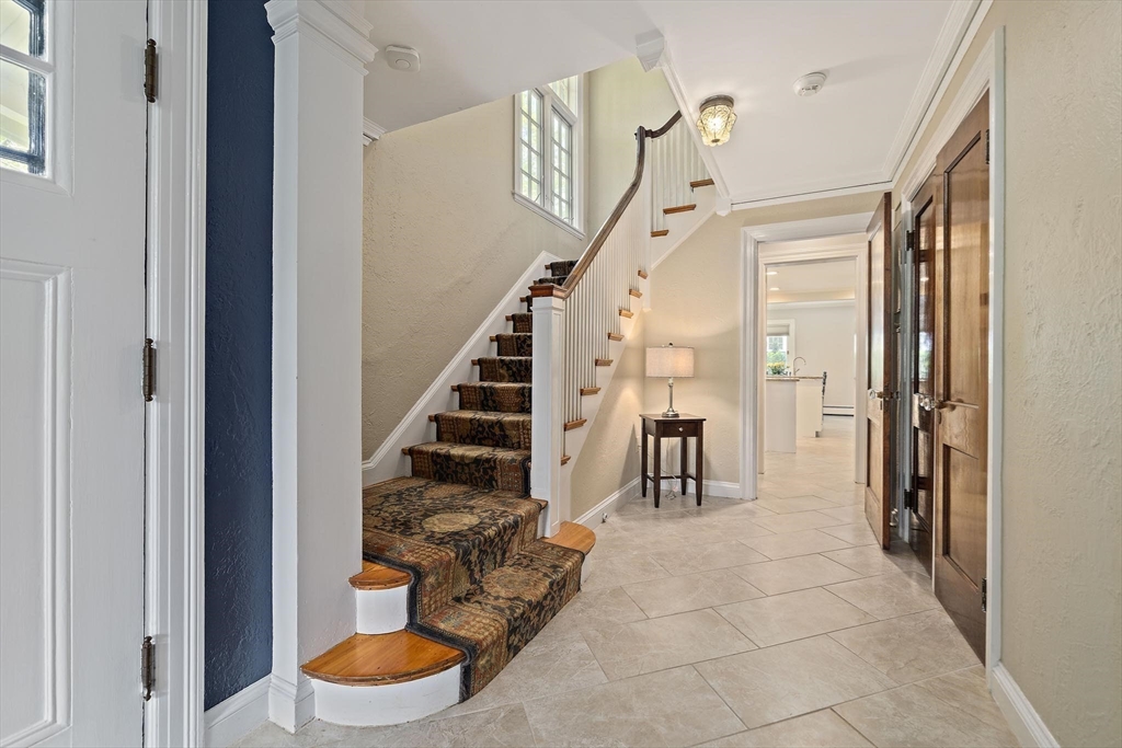 Newton, Massachusetts, 02468, United States, 4 Bedrooms Bedrooms, ,4 BathroomsBathrooms,Residential,For Sale,1829542
