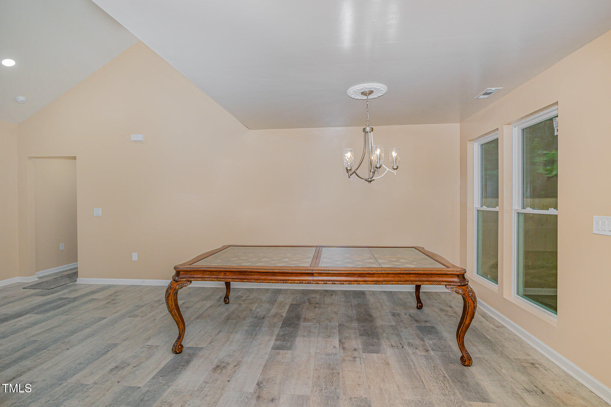Fuquay Varina, North Carolina, 27526, United States, 3 Bedrooms Bedrooms, ,2 BathroomsBathrooms,Residential,For Sale,1937423