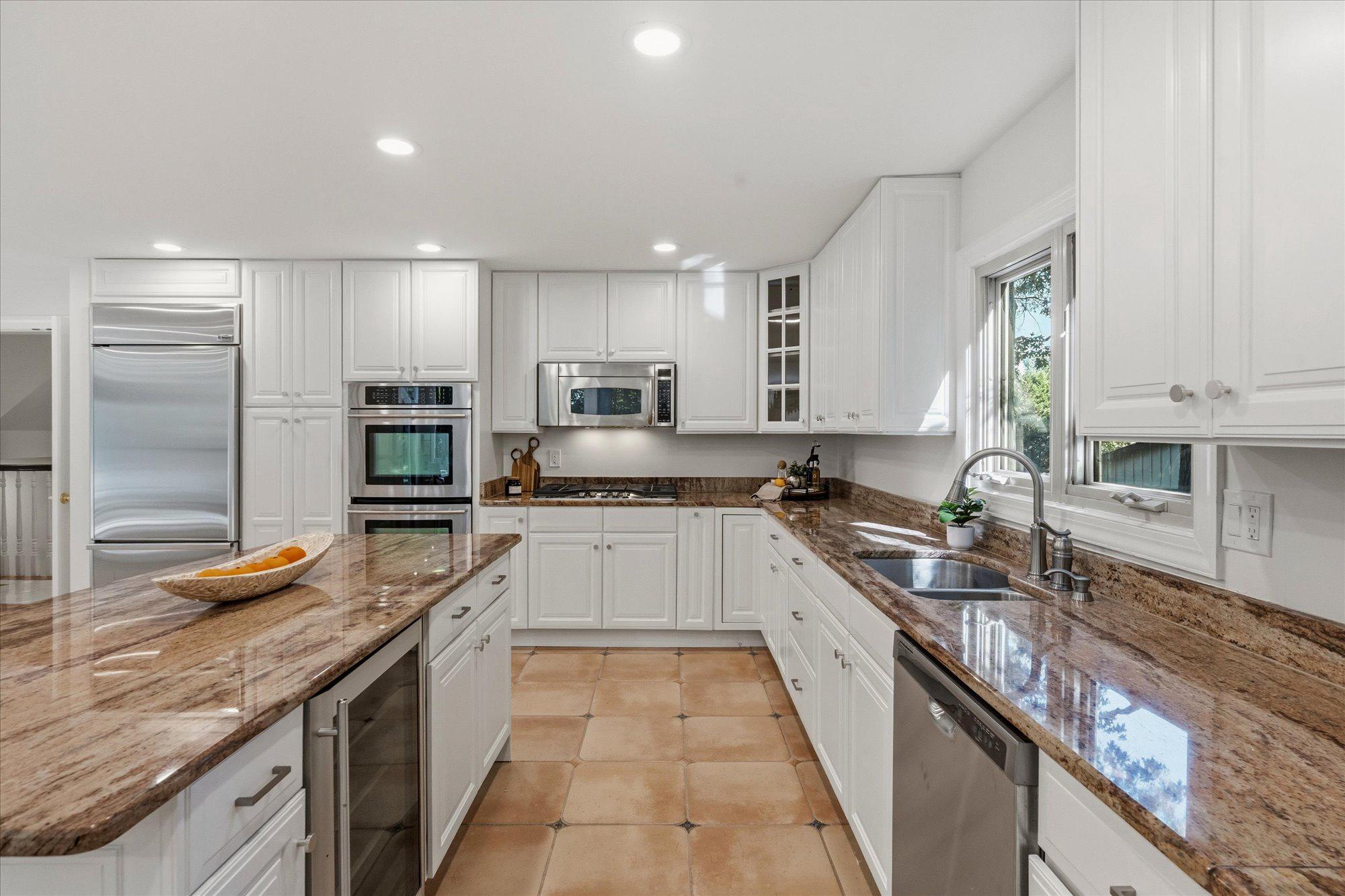  8022 Cypress Grove Lane, Cabin John, MD, 20818 - 物件實景