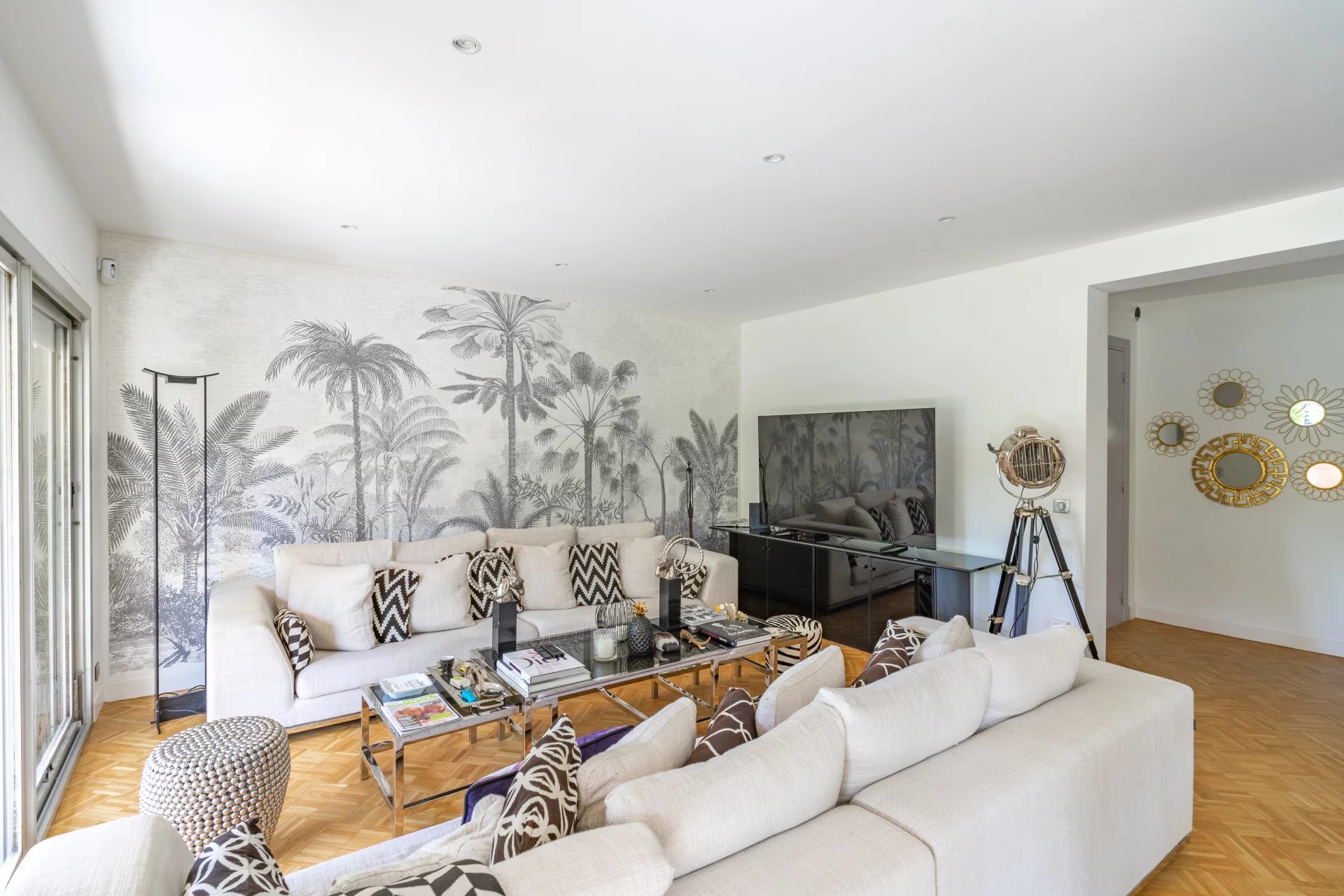 Marseille 8ème, Provence-Alpes-Côte d’Azur, 13008, FR, 3 Bedrooms Bedrooms, ,2 BathroomsBathrooms,Residential,For Sale,1560753