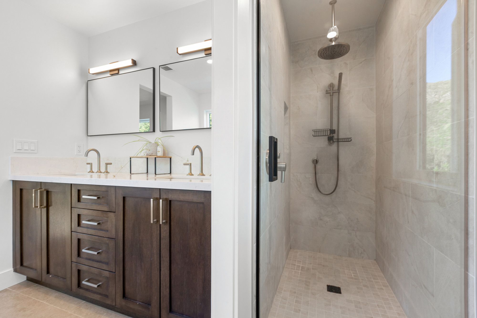  Elevated Contemporary Living in San Luis Obispo - 物件實景