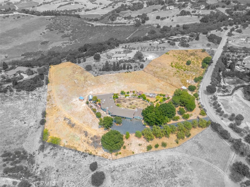 Arroyo Grande, California, 93420, United States, 5 Bedrooms Bedrooms, ,2 BathroomsBathrooms,Residential,For Sale,1982026