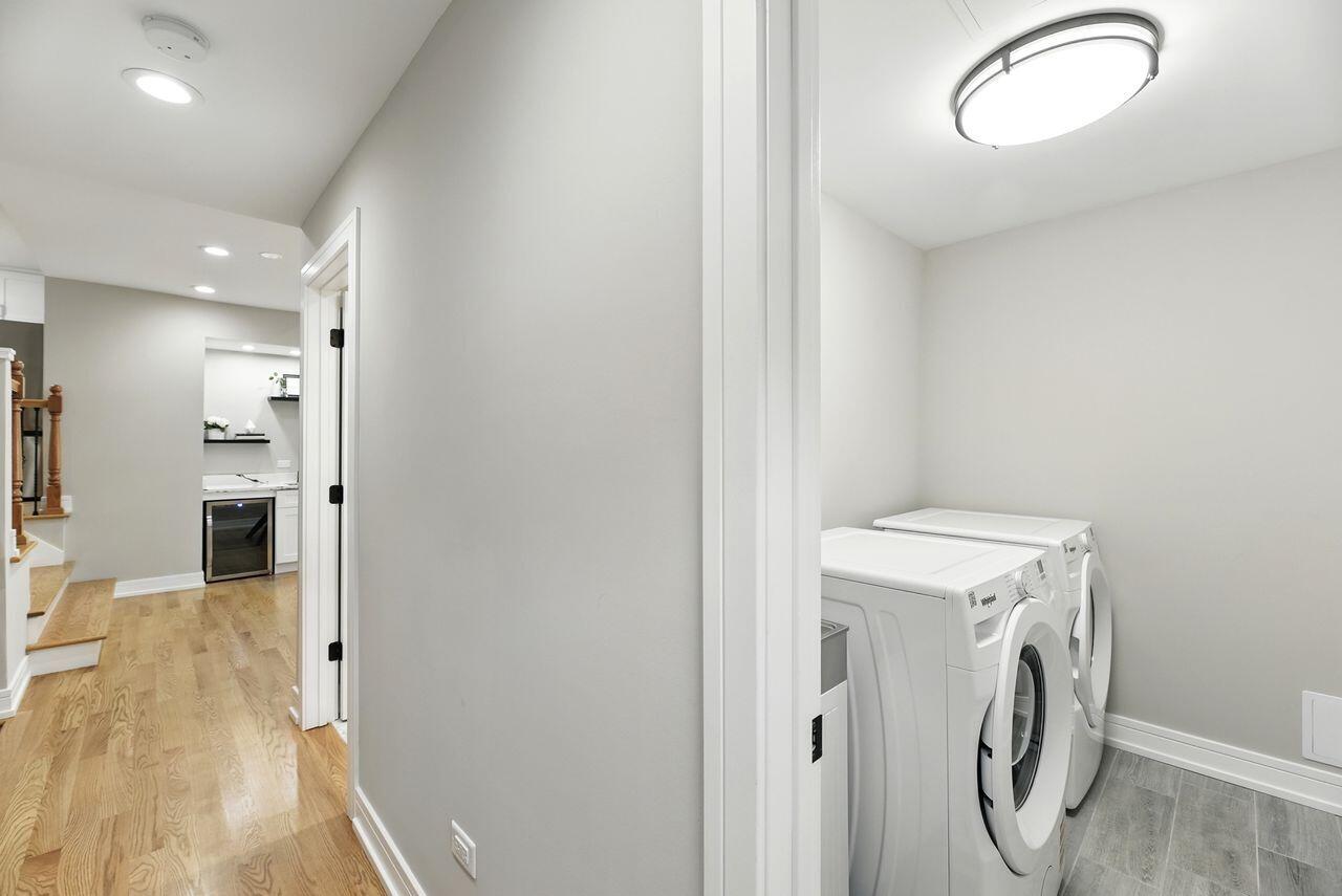 New Buffalo, Michigan, 49117, United States, 4 Bedrooms Bedrooms, ,3 BathroomsBathrooms,Residential,For Sale,1992031