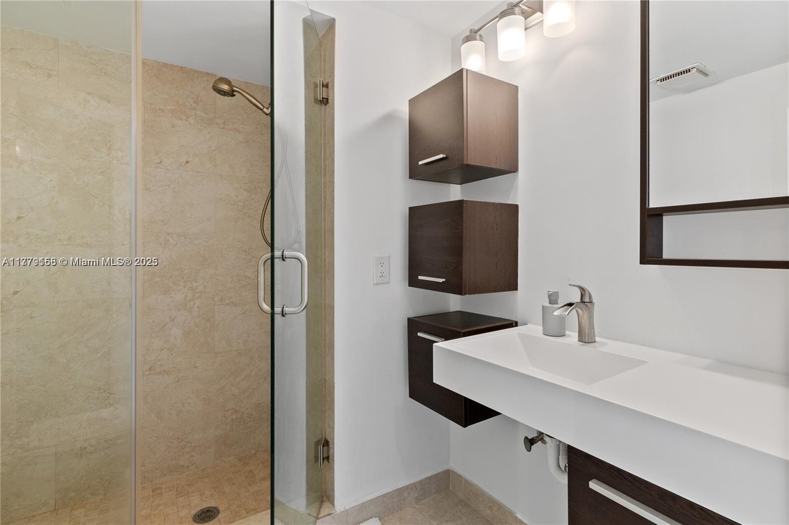 Sunny Isles Beach, Florida, 33160, United States, 3 Bedrooms Bedrooms, ,3 BathroomsBathrooms,Residential,For Sale,1762463