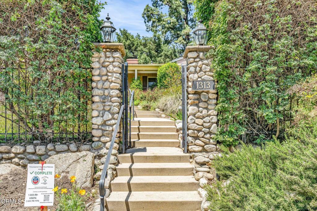 Altadena, California, 91001, United States, 3 Bedrooms Bedrooms, ,3 BathroomsBathrooms,Residential,For Sale,1903574