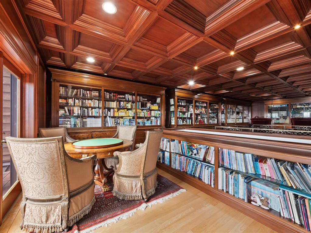 Longboat Key, Florida, 34228, United States, 8 Bedrooms Bedrooms, ,10 BathroomsBathrooms,Residential,For Sale,1997316