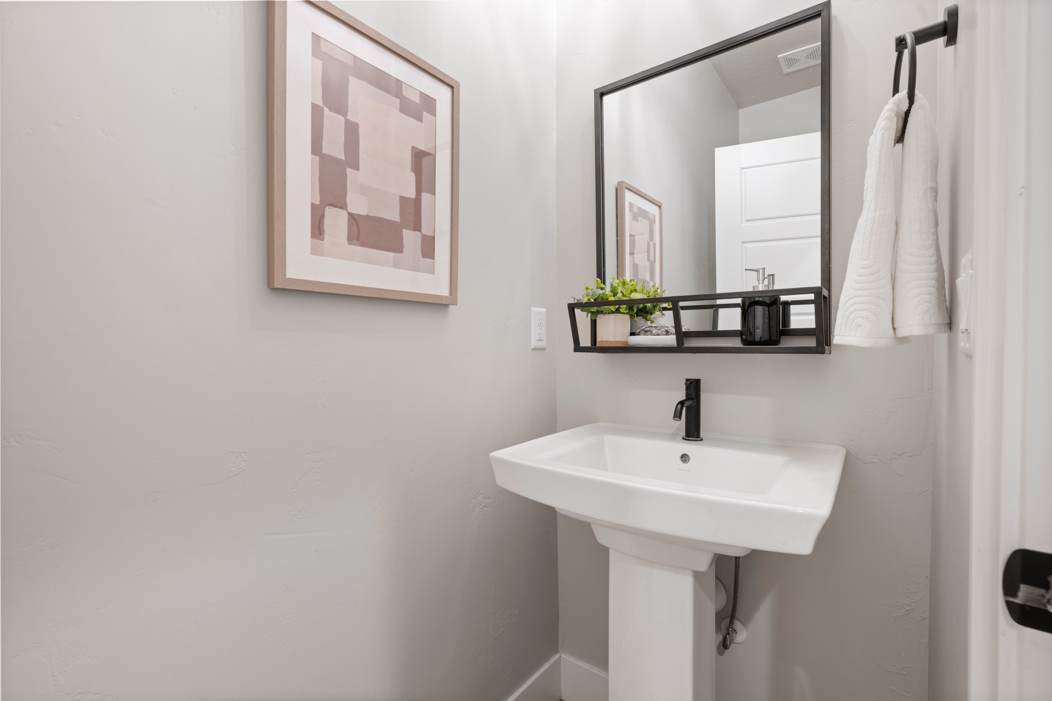  Comfortable Living with Flexible Space & Inviting Design - 物件實景