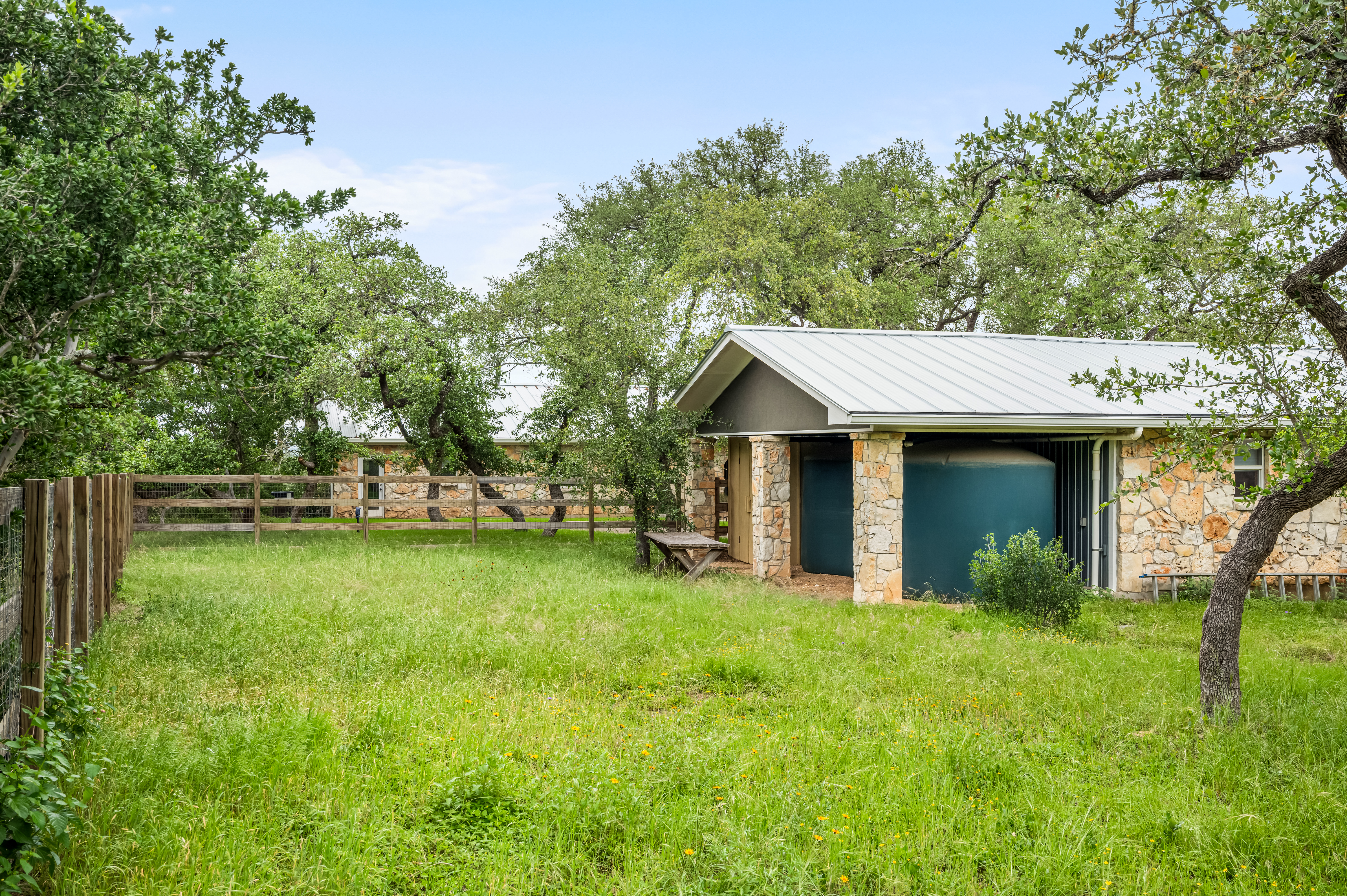  Hill Country Retreat Offering Sweeping Unobstructed Views - 物件實景
