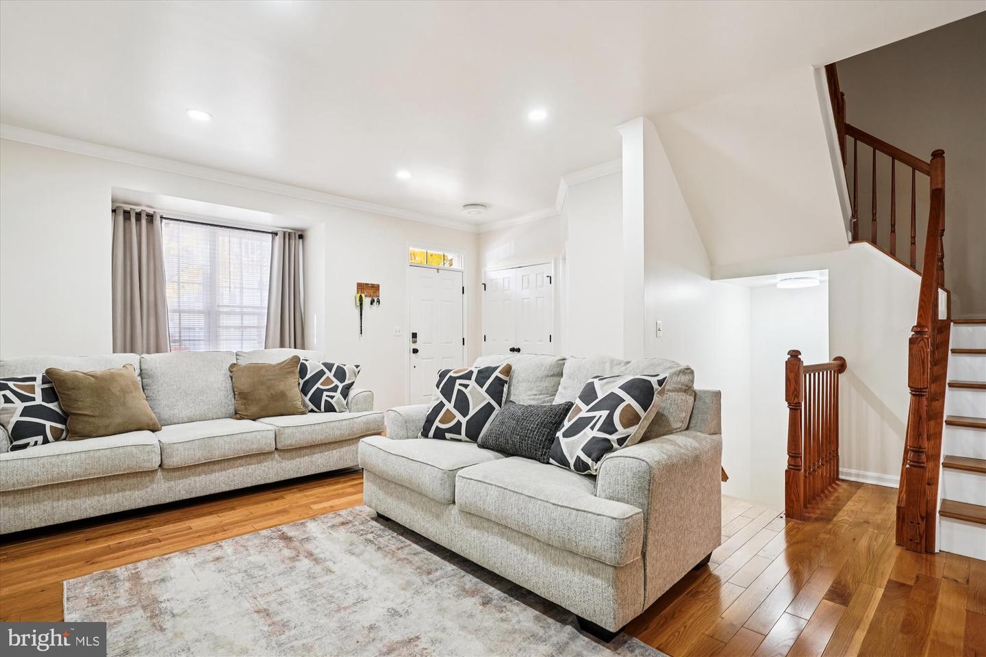 Woodbridge, Virginia, 22191, United States, 3 Bedrooms Bedrooms, ,4 BathroomsBathrooms,Residential,For Sale,1989023