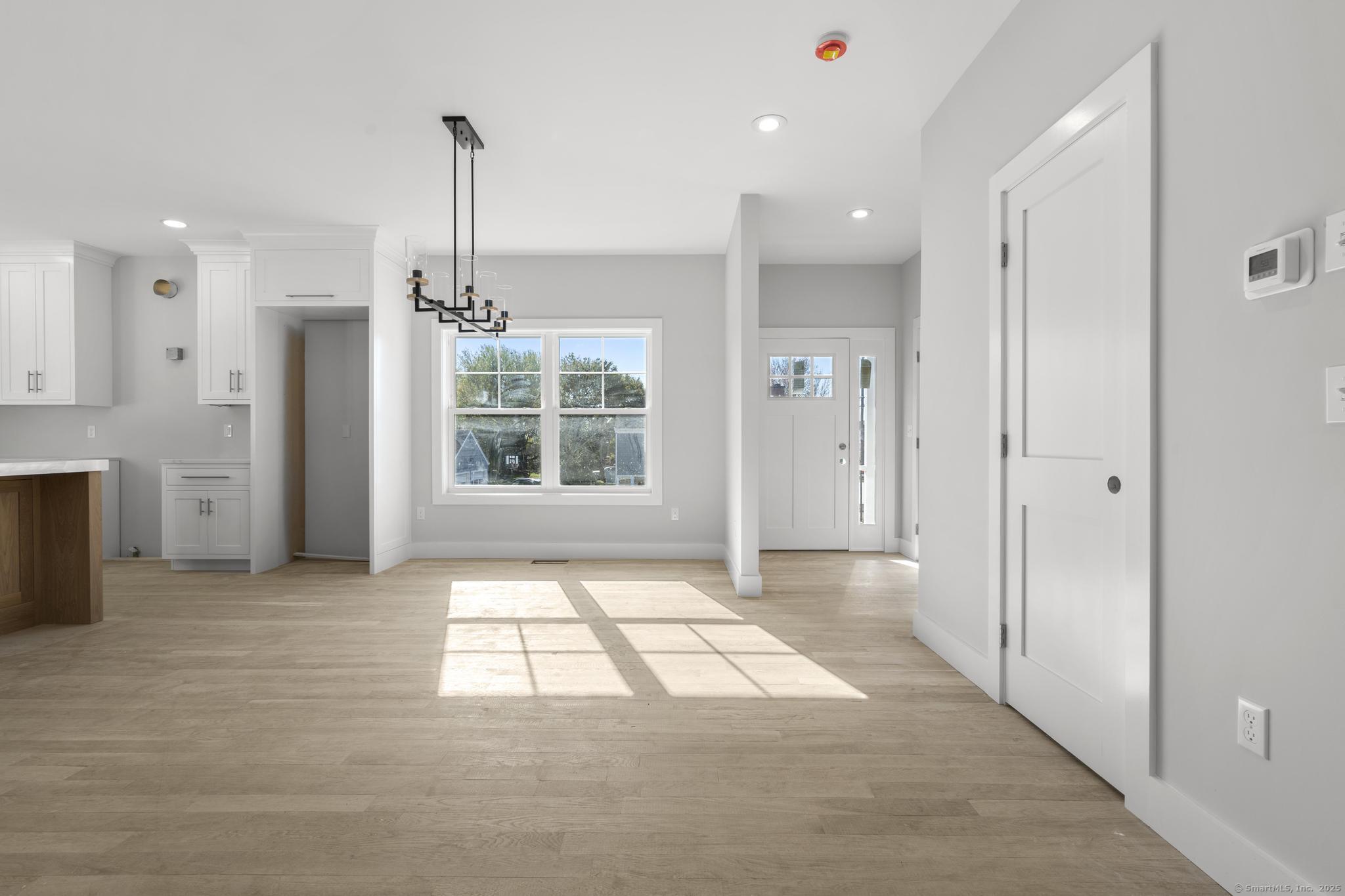 Milford, Connecticut, 06460, United States, 4 Bedrooms Bedrooms, ,4 BathroomsBathrooms,Residential,For Sale,1987652