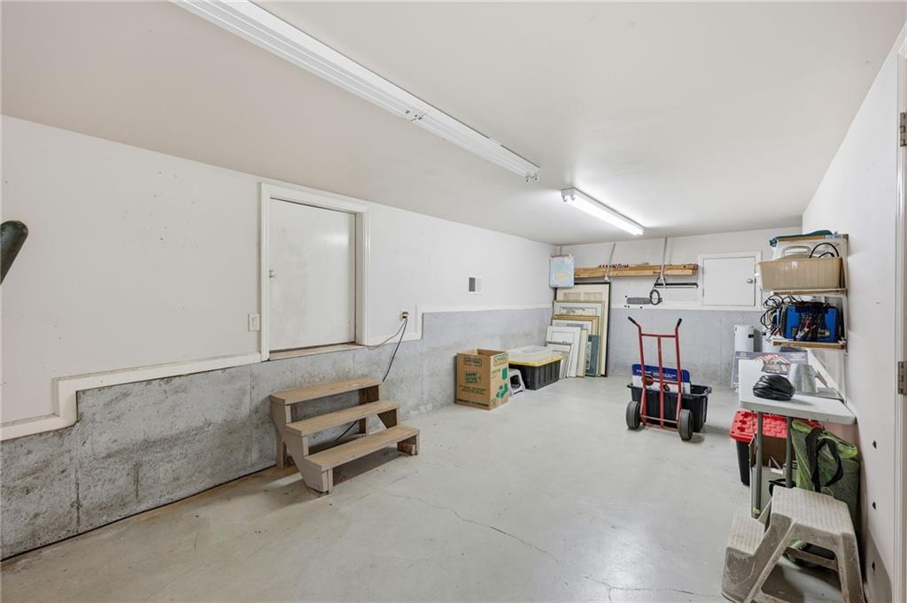 Buford, Georgia, 30518, United States, 4 Bedrooms Bedrooms, ,4 BathroomsBathrooms,Residential,For Sale,1986325