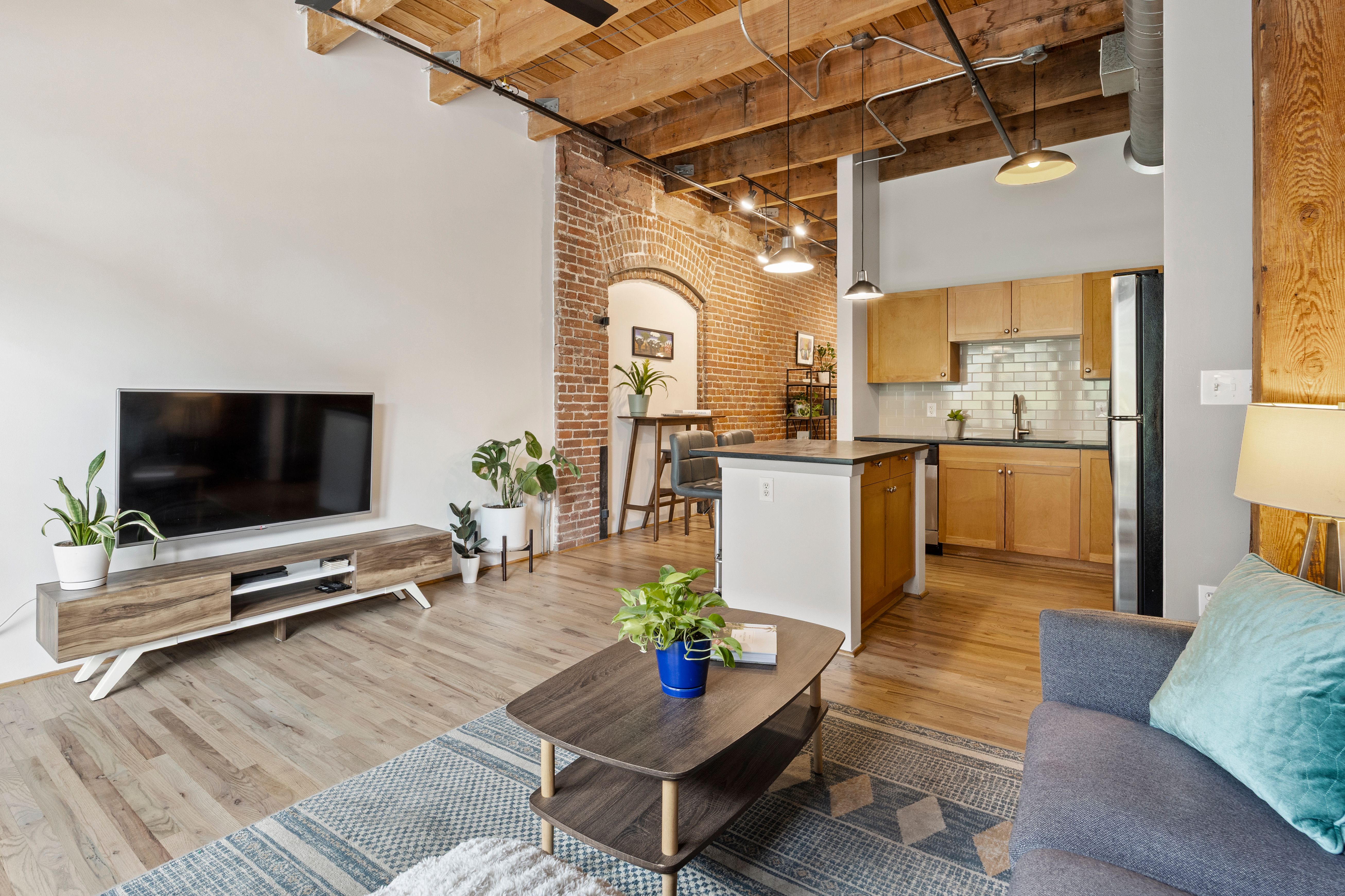  Historic WaterTower Loft with Modern Updates - 物件實景