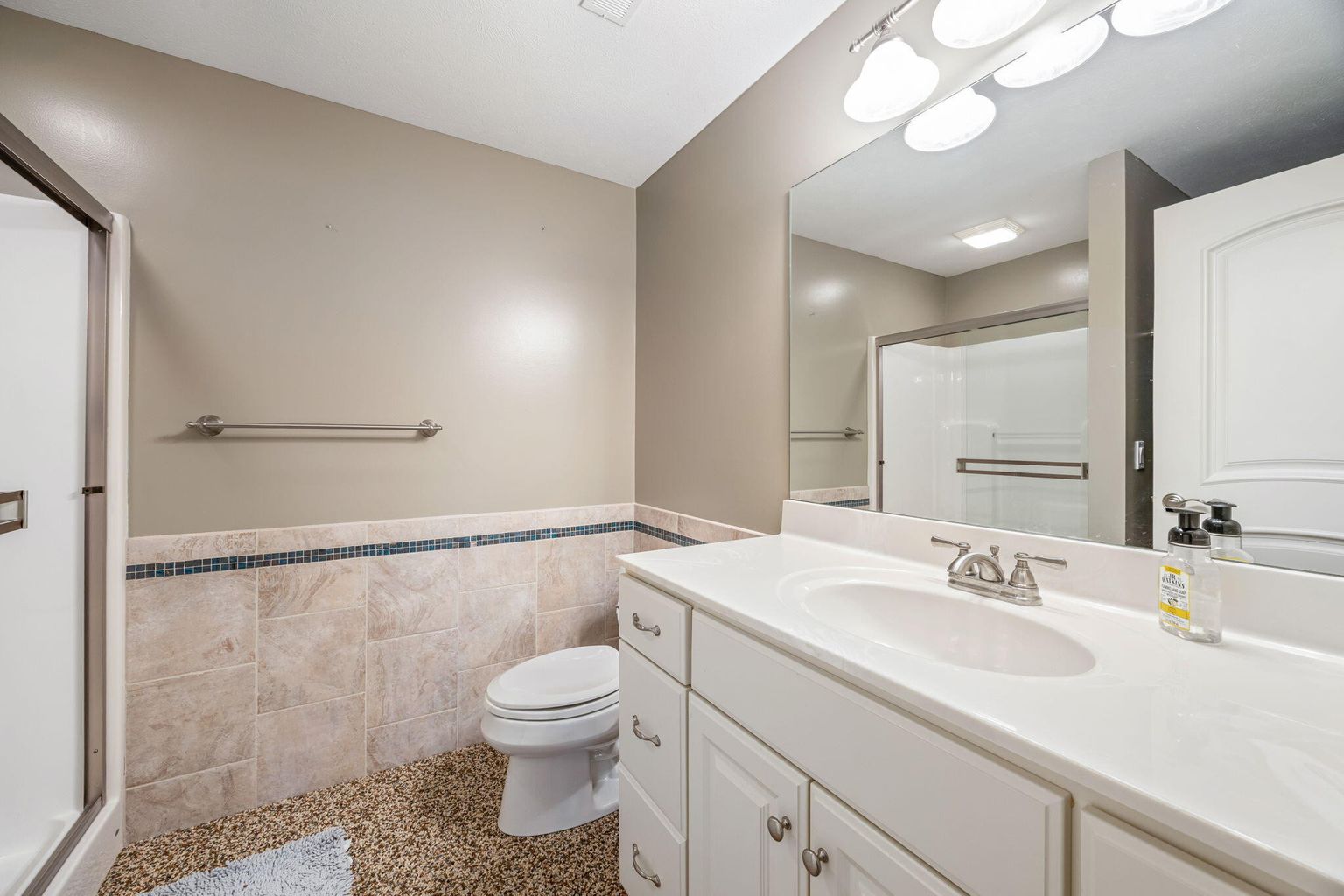 Canadian Lakes, Michigan, 49346, United States, 5 Bedrooms Bedrooms, ,6 BathroomsBathrooms,Residential,For Sale,1981298