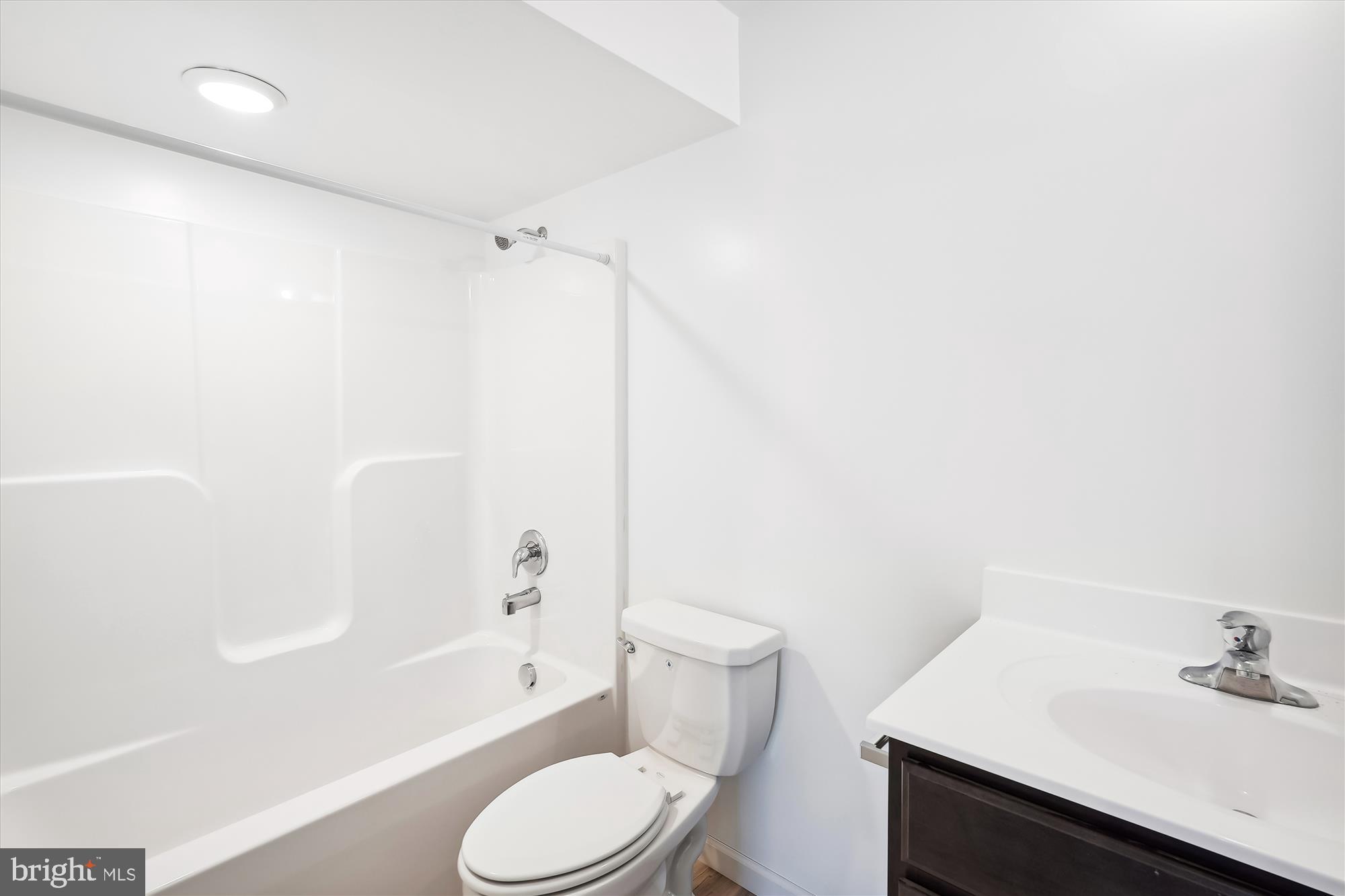 Amissville, Virginia, 20106, United States, 4 Bedrooms Bedrooms, ,3 BathroomsBathrooms,Residential,For Sale,1920325