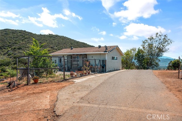 Fallbrook, California, 92028, United States, 2 Bedrooms Bedrooms, ,3 BathroomsBathrooms,Residential,For Sale,1979251