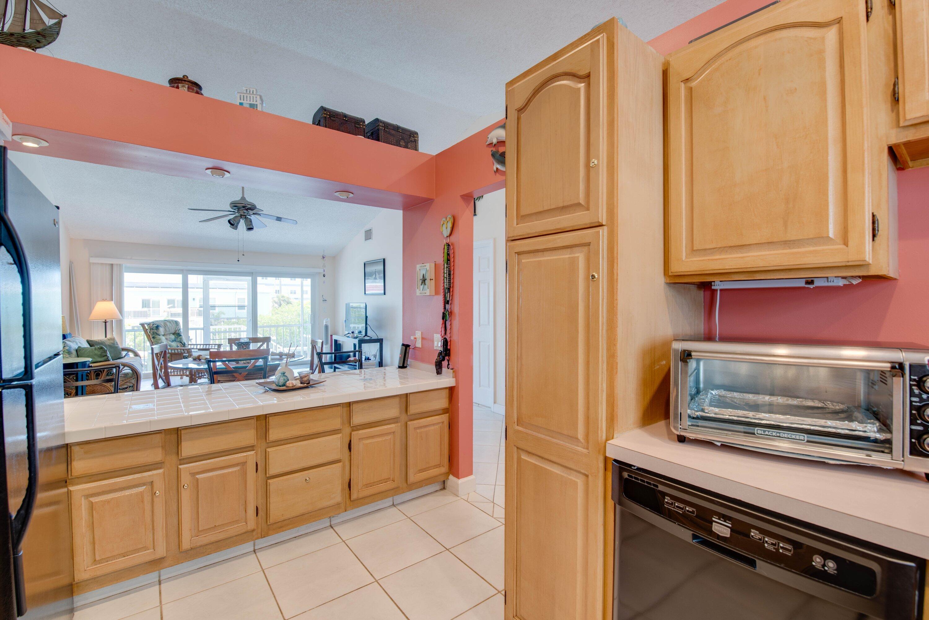 MARATHON, Florida, 33050, United States, 2 Bedrooms Bedrooms, ,2 BathroomsBathrooms,Residential,For Sale,1885329