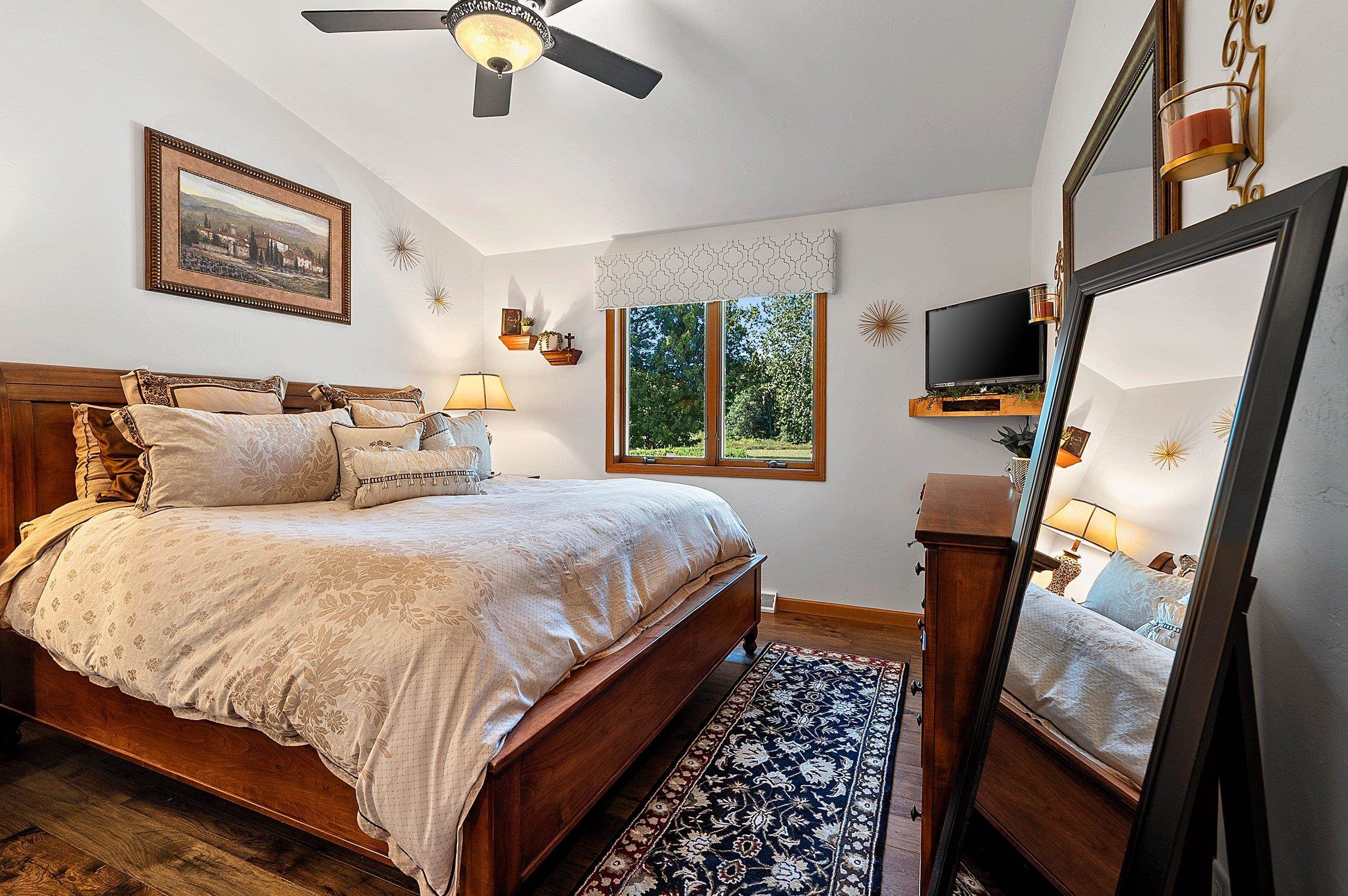 SHAWANO, Wisconsin, 54166, United States, 3 Bedrooms Bedrooms, ,3 BathroomsBathrooms,Residential,For Sale,1940998