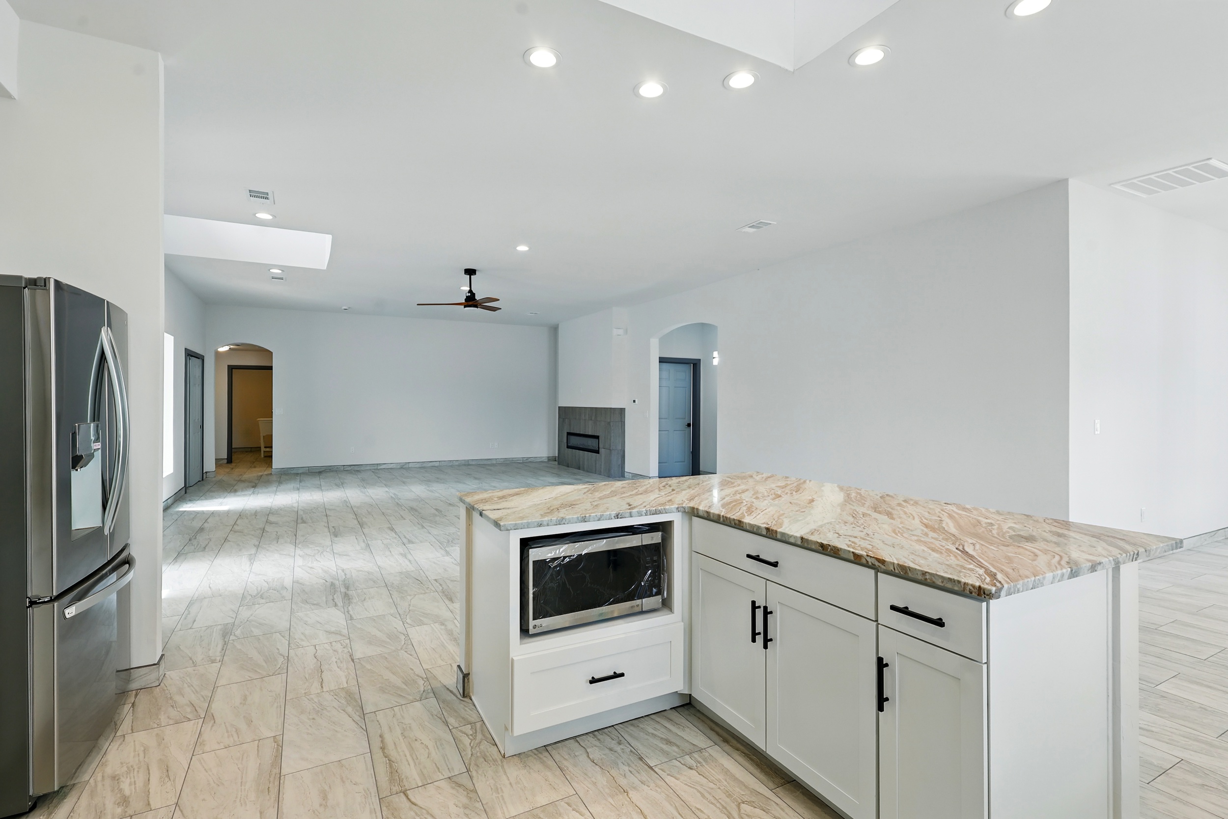 Los Lunas, New Mexico, 87031, United States, 4 Bedrooms Bedrooms, ,2 BathroomsBathrooms,Residential,For Sale,1943131