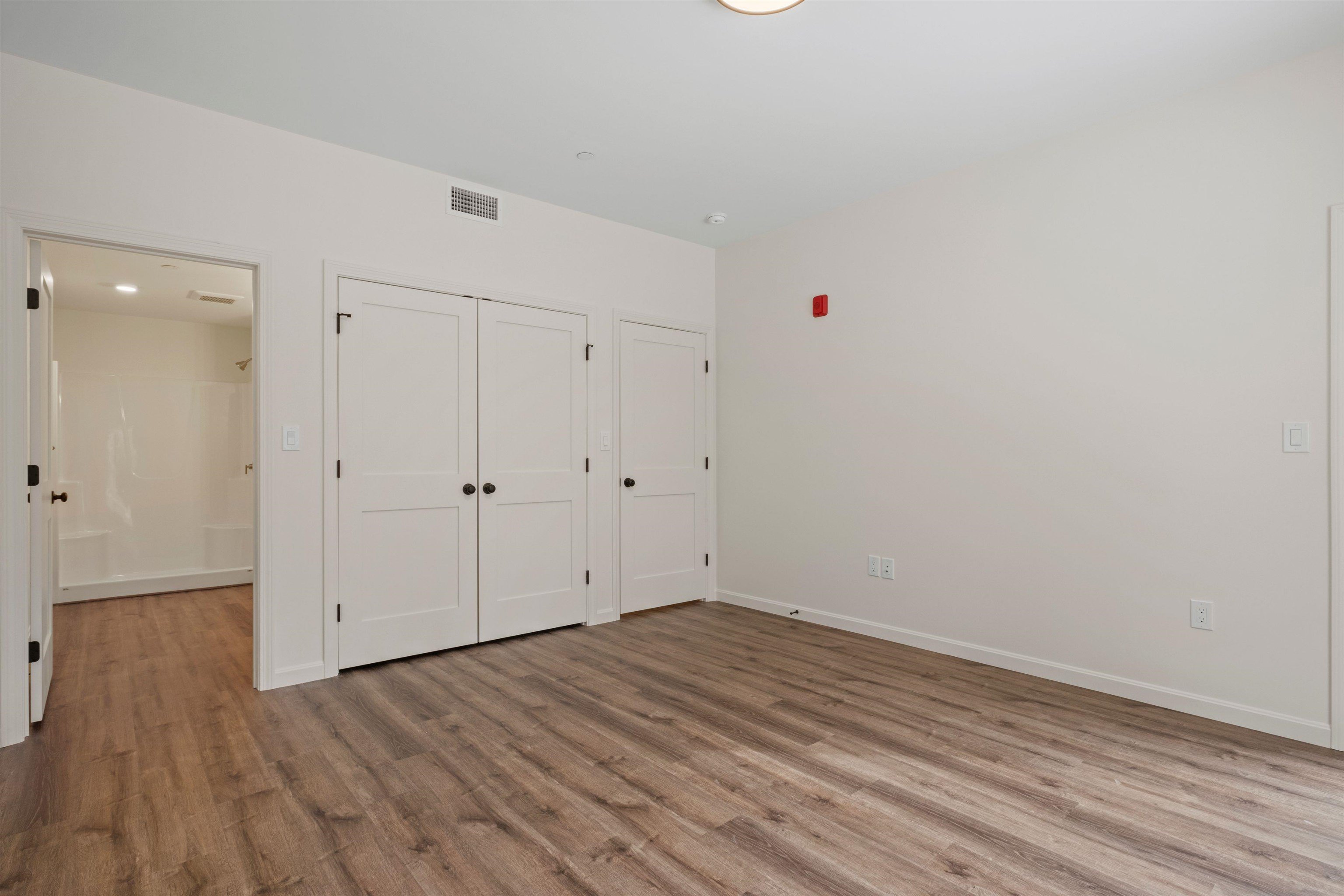 Lincoln, New Hampshire, 03251, United States, 3 Bedrooms Bedrooms, ,2 BathroomsBathrooms,Residential,For Sale,1937104