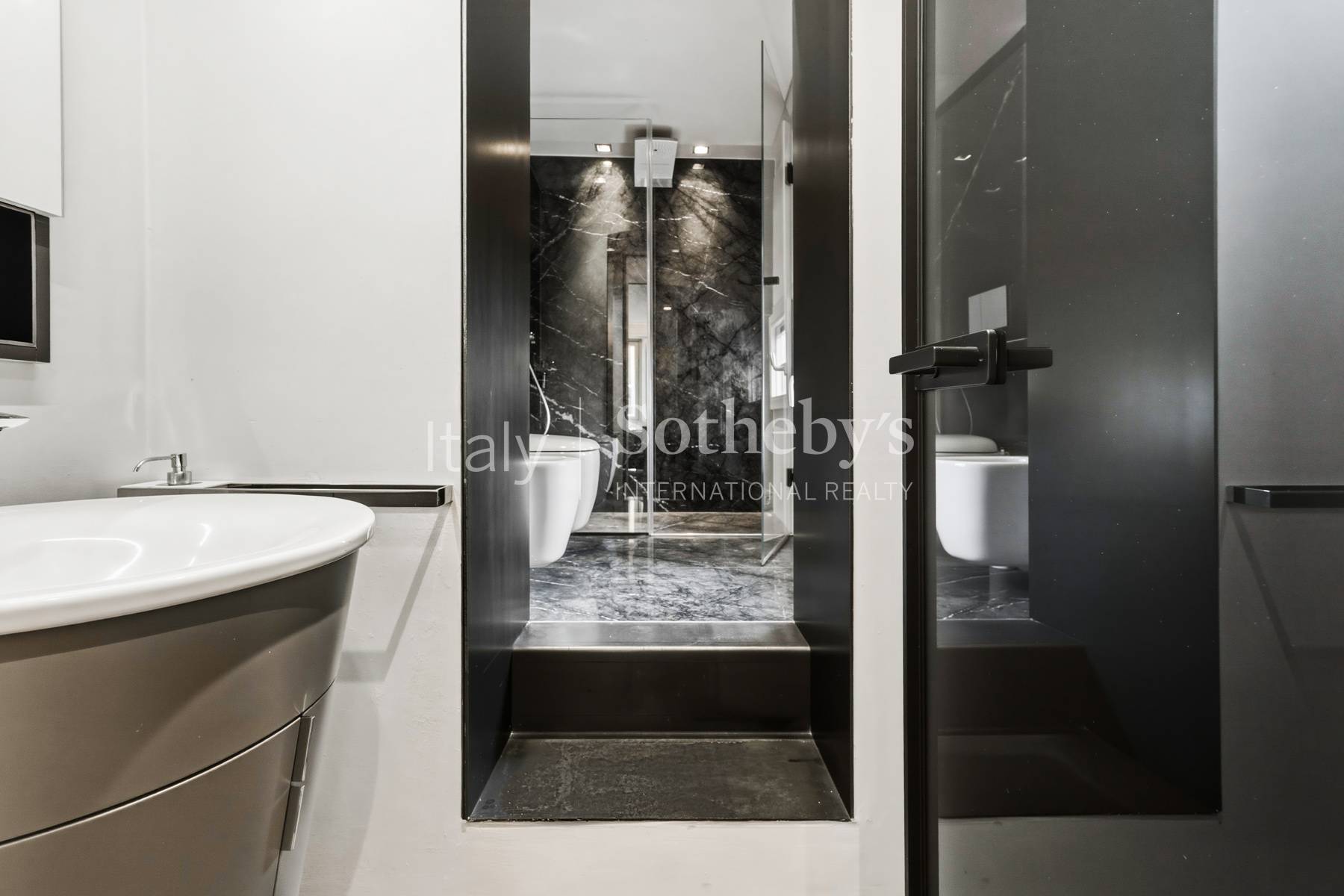  Renovated Apartment in Verona
