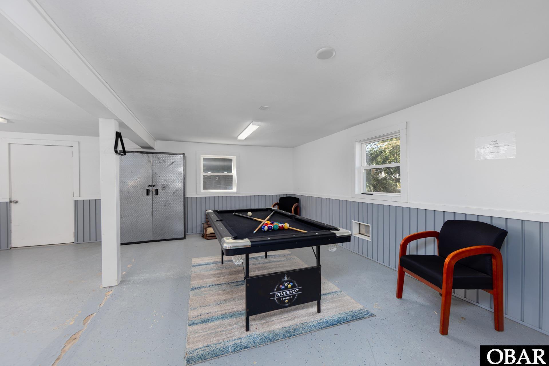 Kill Devil Hills, North Carolina, 27948, United States, 3 Bedrooms Bedrooms, ,2 BathroomsBathrooms,Residential,For Sale,1957535