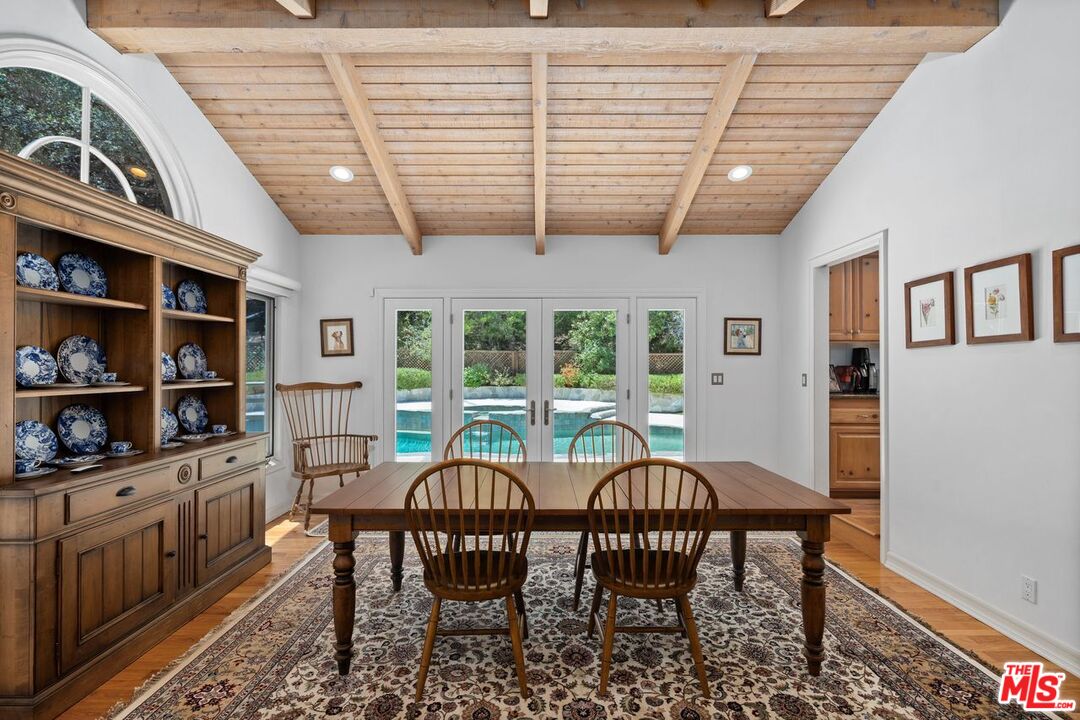 Calabasas, California, 91302, United States, 4 Bedrooms Bedrooms, ,3 BathroomsBathrooms,Residential,For Sale,1896554