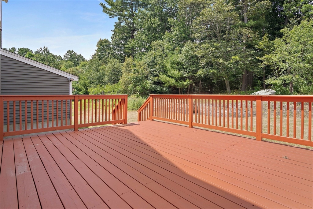 Rockland, Massachusetts, 02370, United States, 4 Bedrooms Bedrooms, ,3 BathroomsBathrooms,Residential,For Sale,1898711