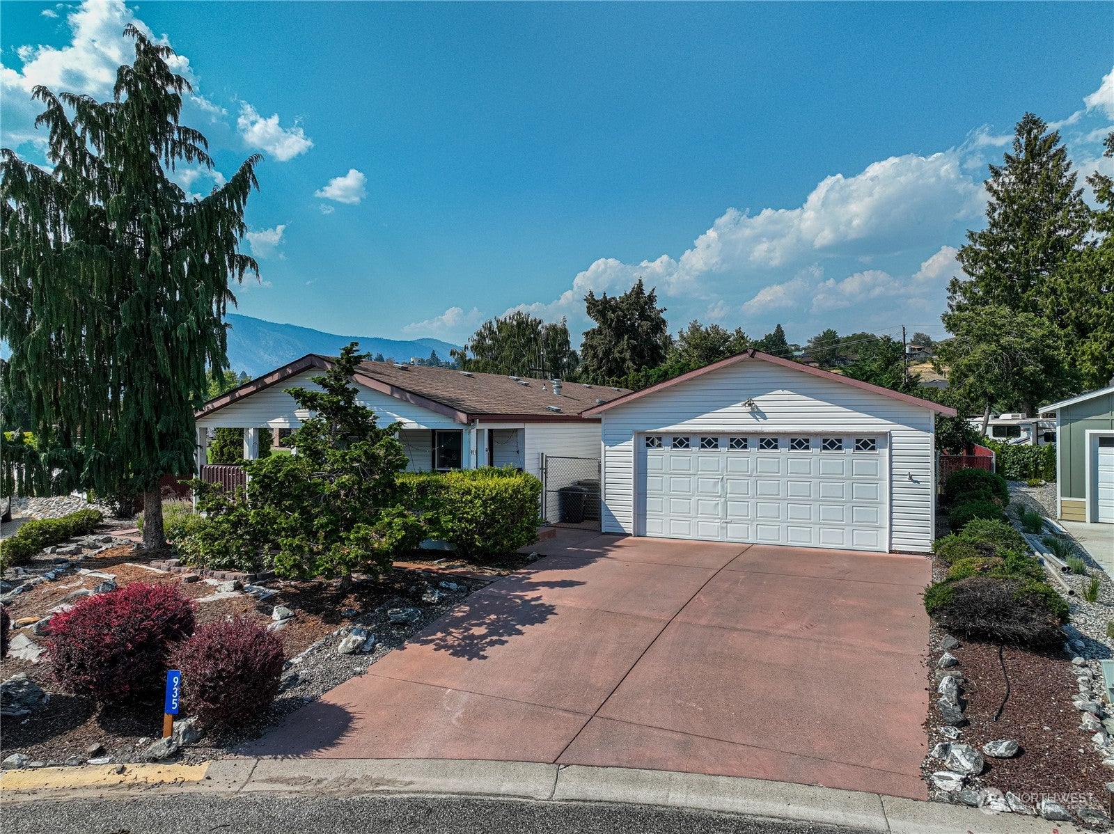 935 Sunrise Drive, Manson, Washington, 98831, United States, 3 Bedrooms Bedrooms, ,2 BathroomsBathrooms,Residential,For Sale,935 Sunrise Drive,1611966
