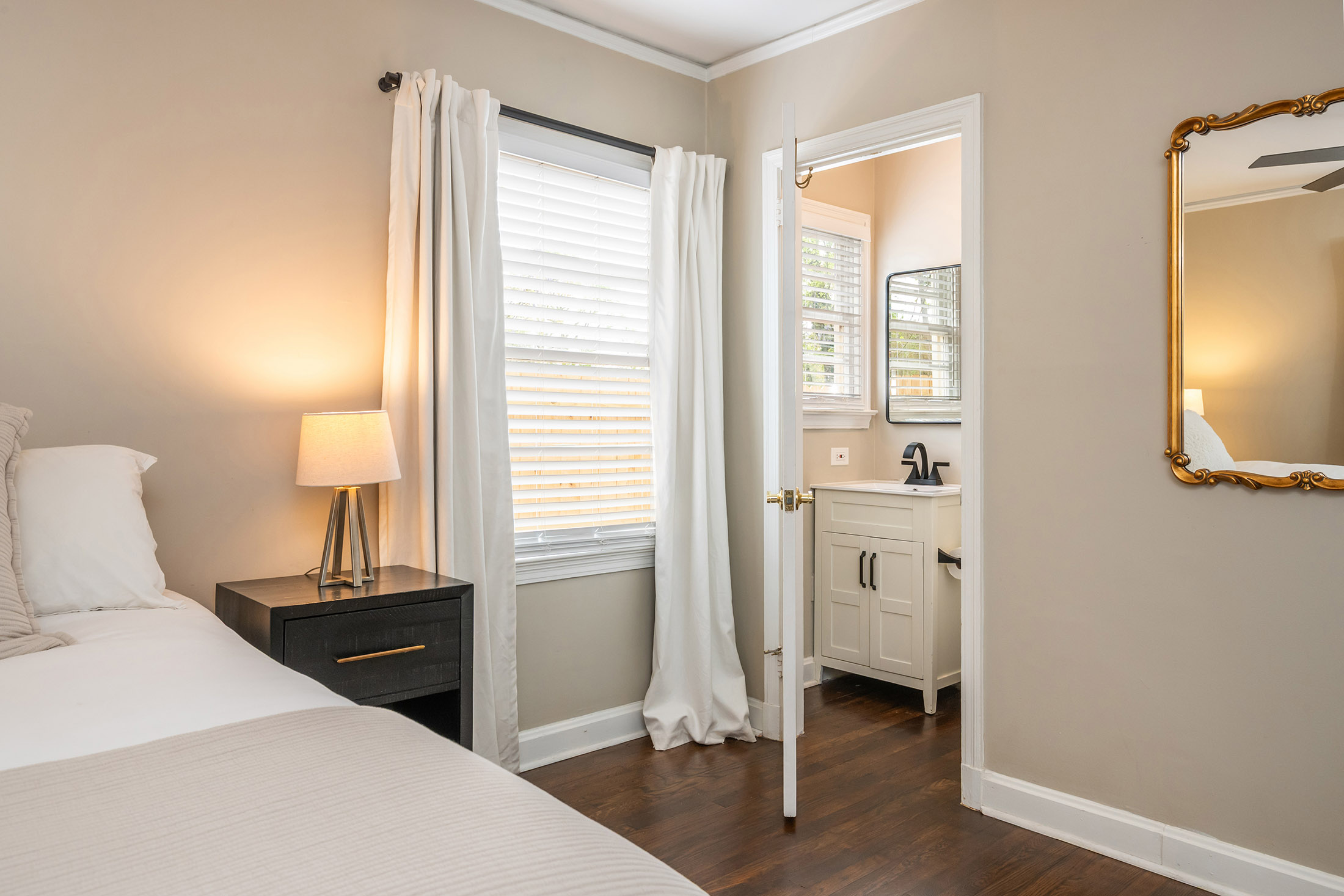  Beautifully Updated Cottage in the Heart of Martin Manor in Buckhead - 物件實景