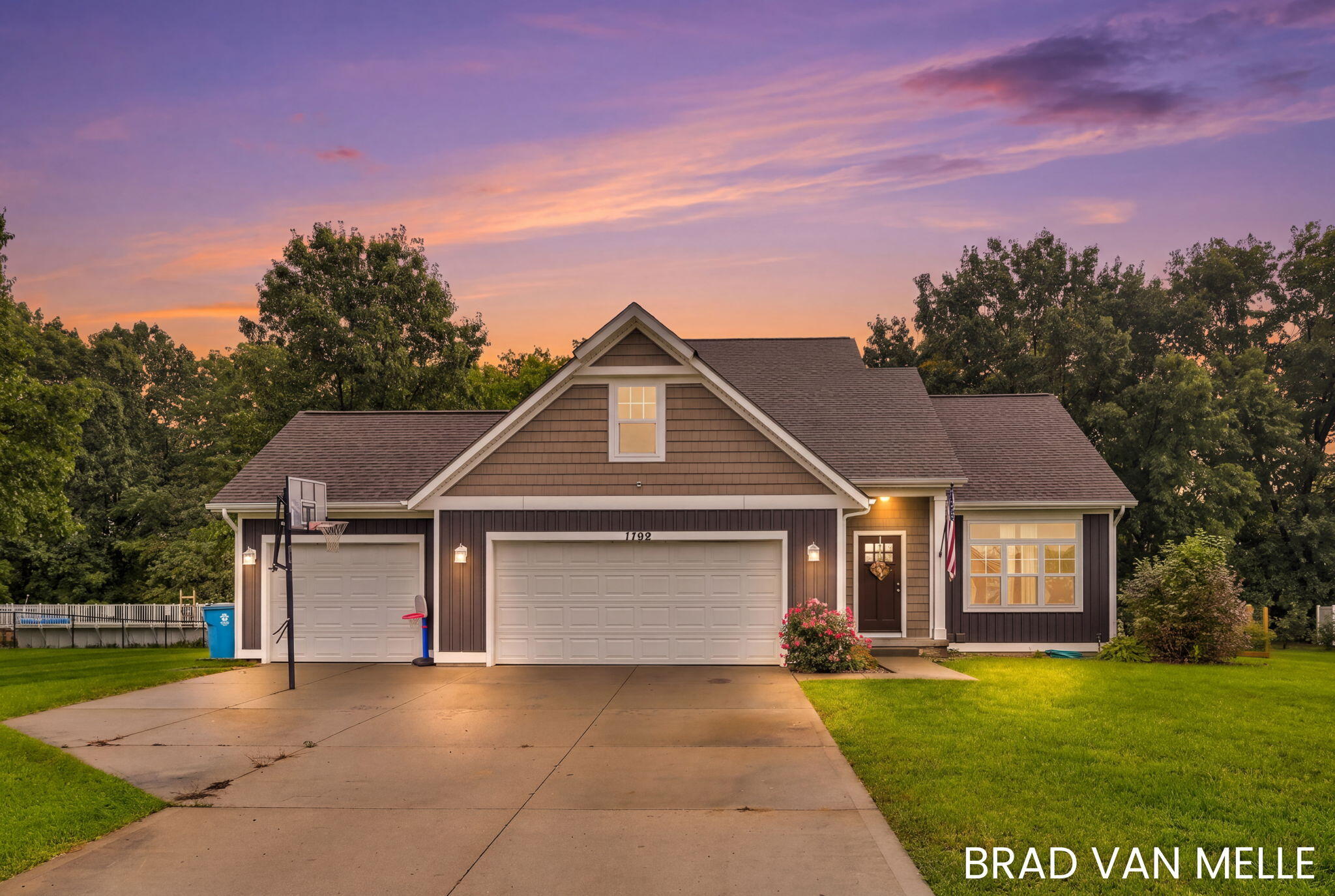 Signal Point Cir, Allegan, MI 49010